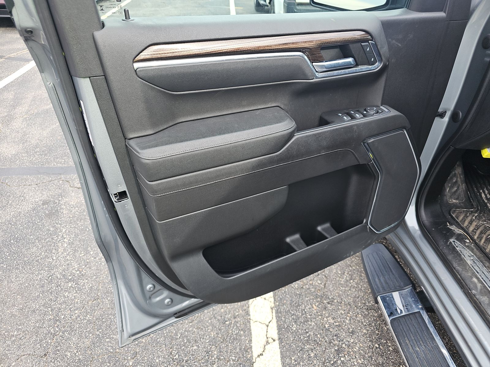 2023 Chevrolet Silverado 1500 LT AWD