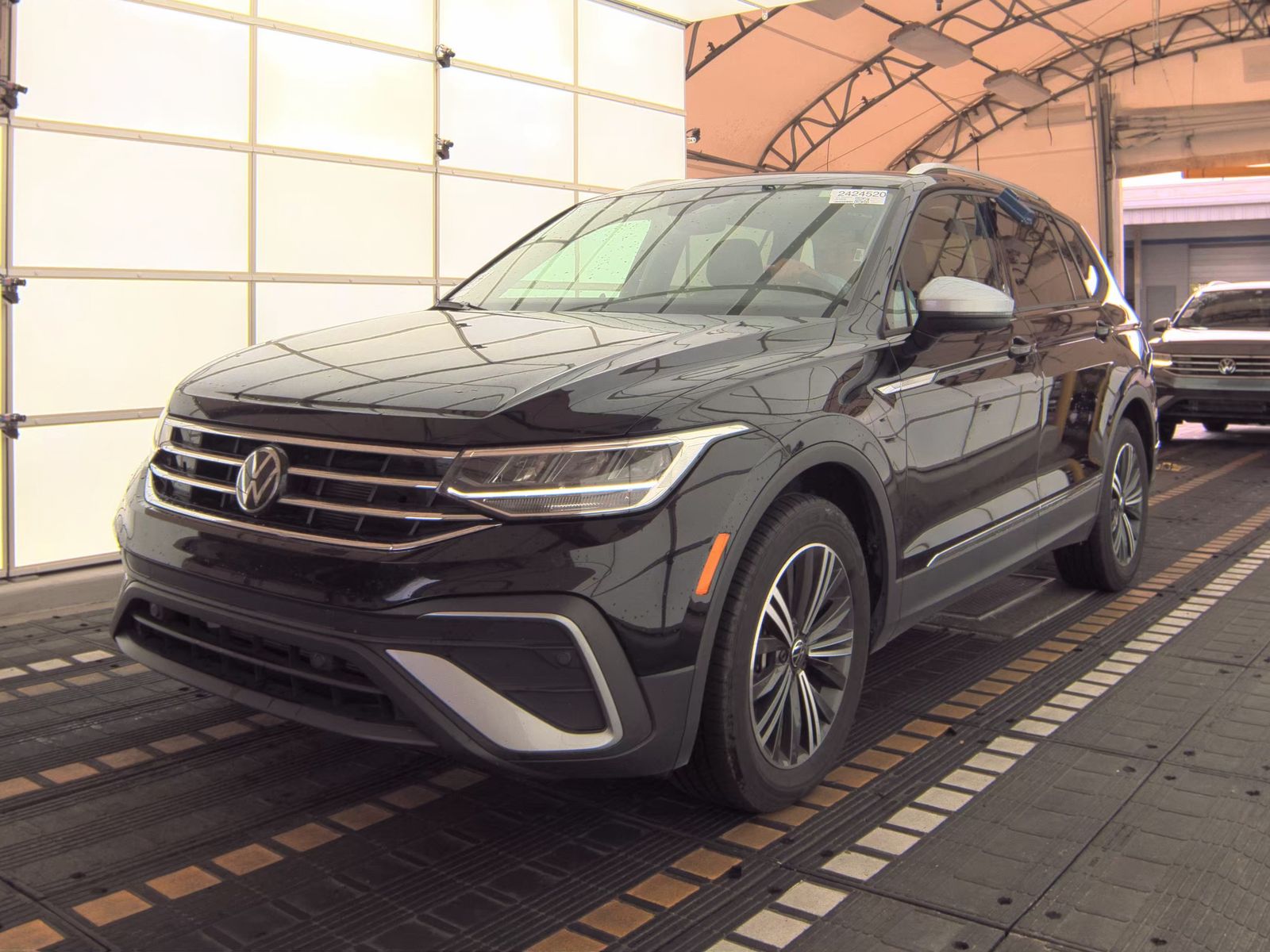 2024 Volkswagen Tiguan 2.0T Wolfsburg Edition FWD