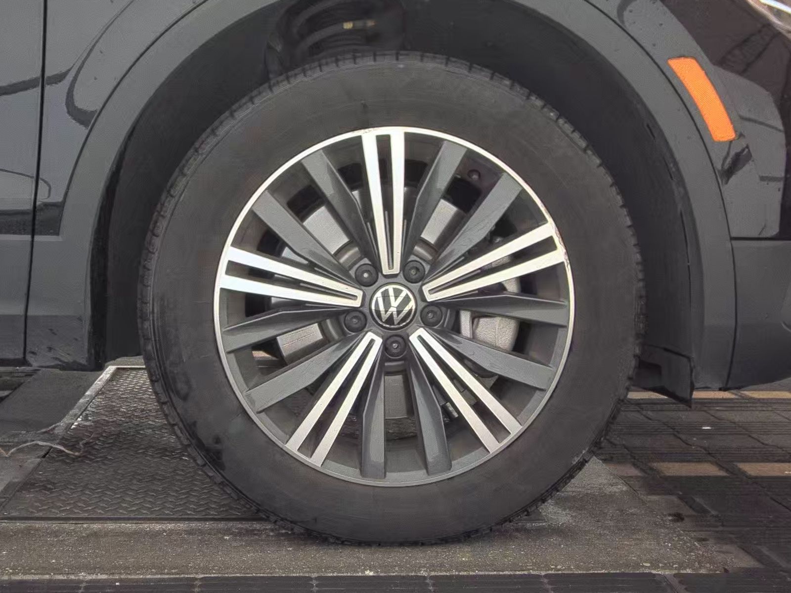 2024 Volkswagen Tiguan 2.0T Wolfsburg Edition FWD