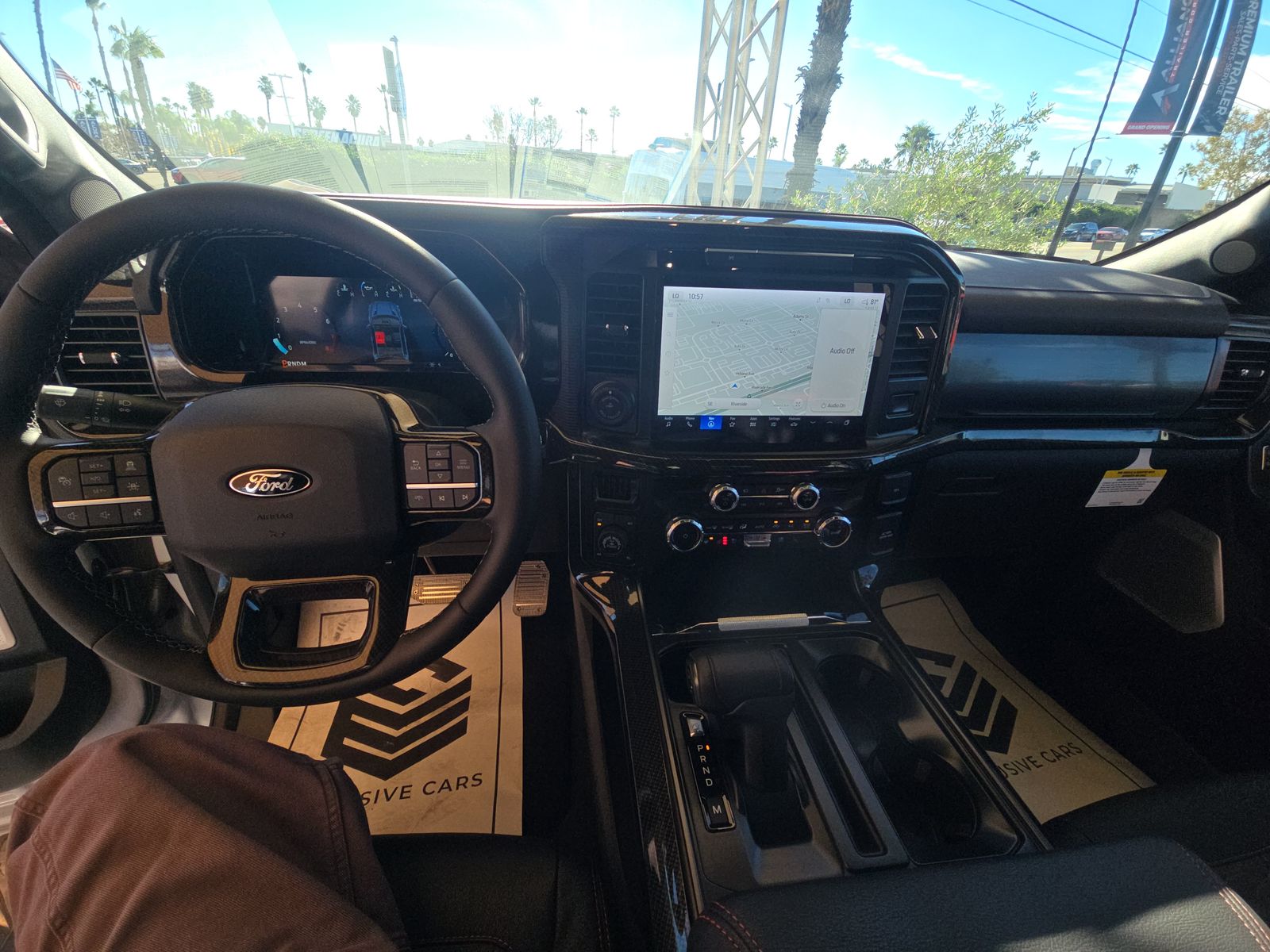 2025 Ford F-150 Lariat AWD