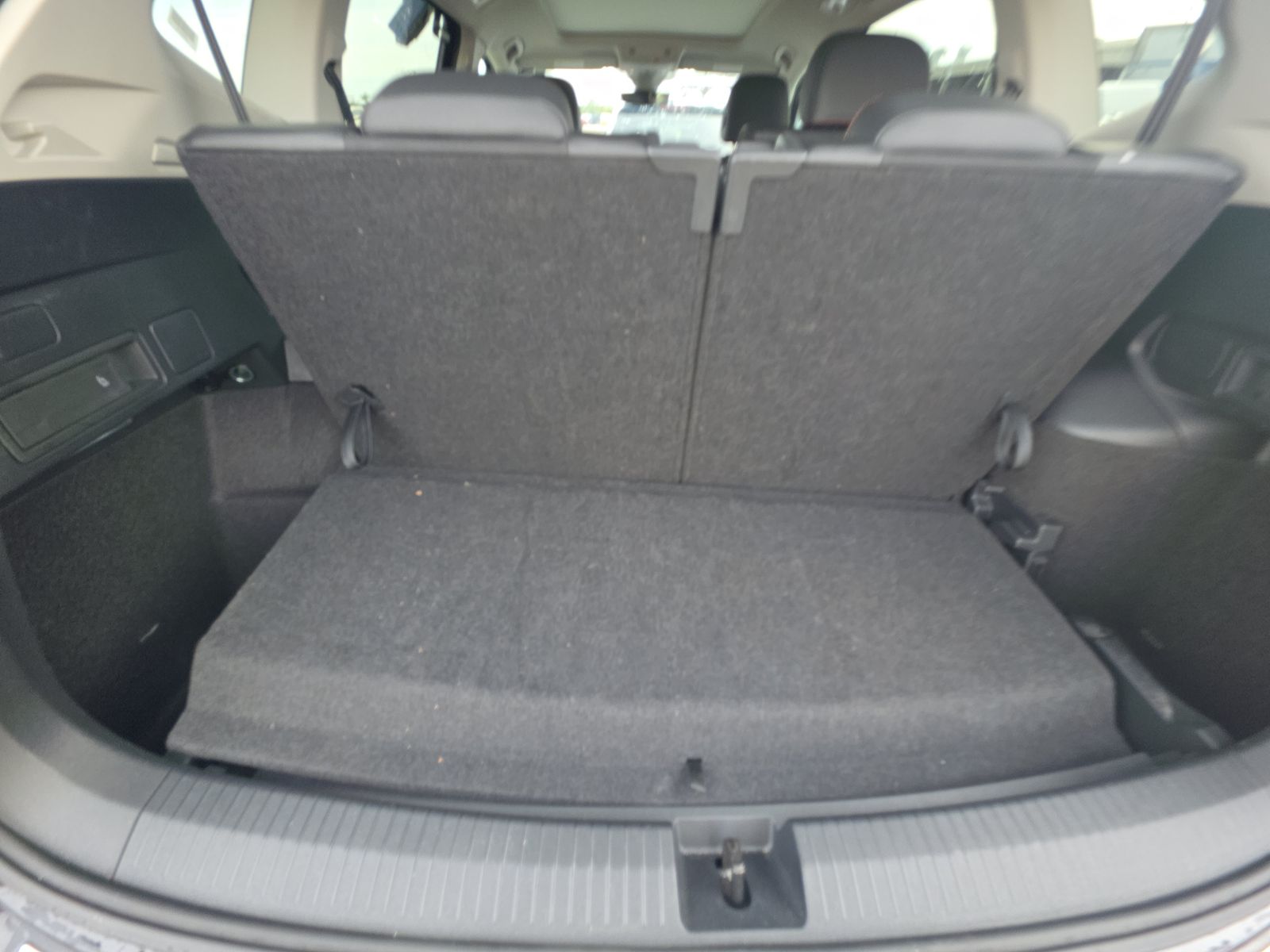 2024 Volkswagen Tiguan 2.0T Wolfsburg Edition FWD