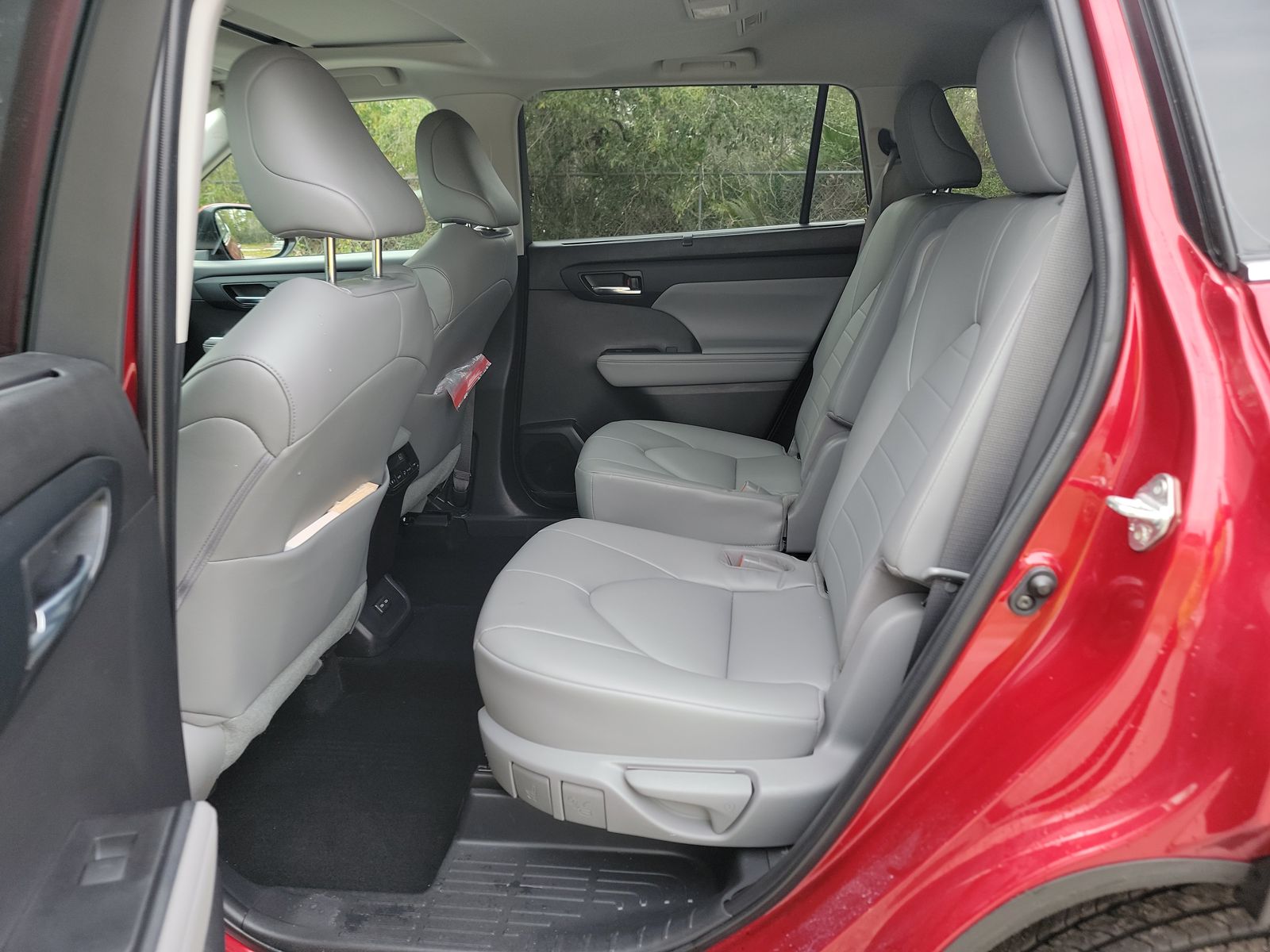 2022 Toyota Highlander XLE AWD