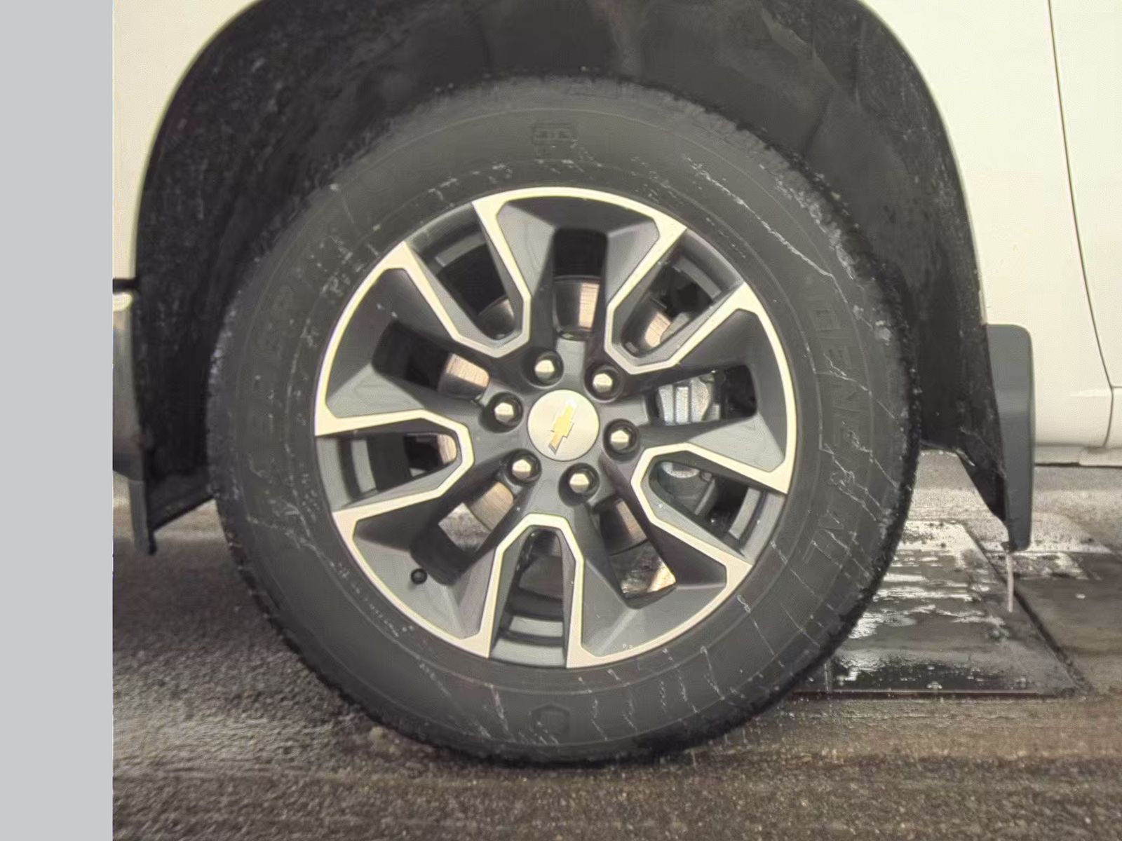 2023 Chevrolet Silverado 1500 LT AWD