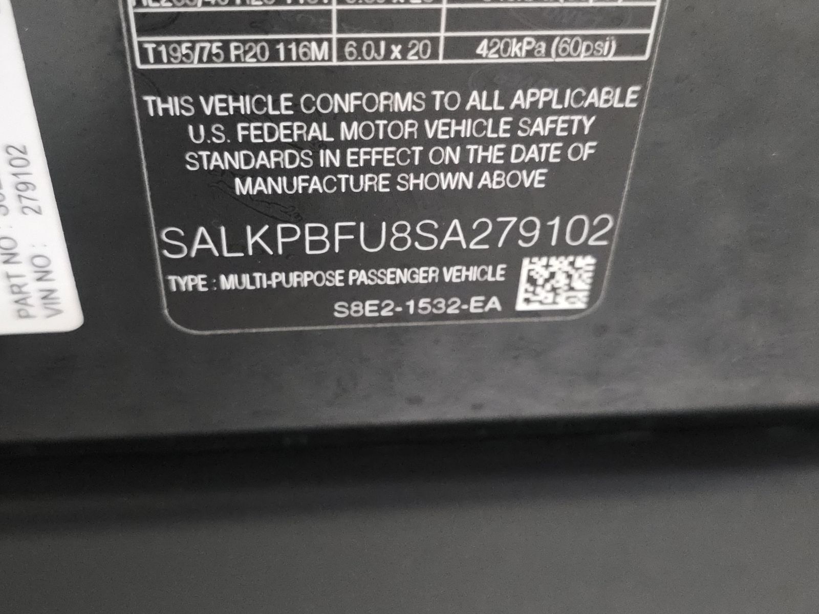 2025 Land Rover Range Rover SE LWB AWD