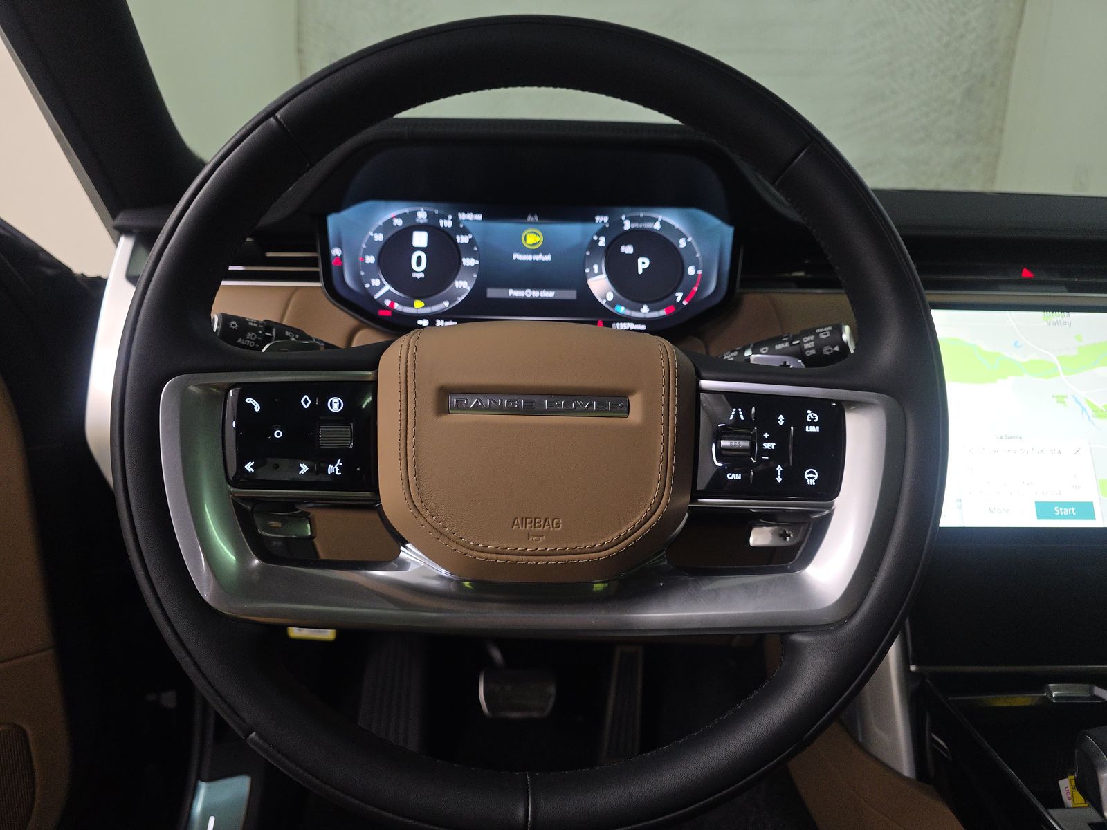 2025 Land Rover Range Rover SE LWB AWD