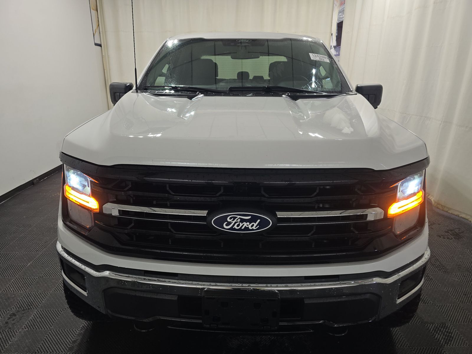 2024 Ford F-150 XLT AWD