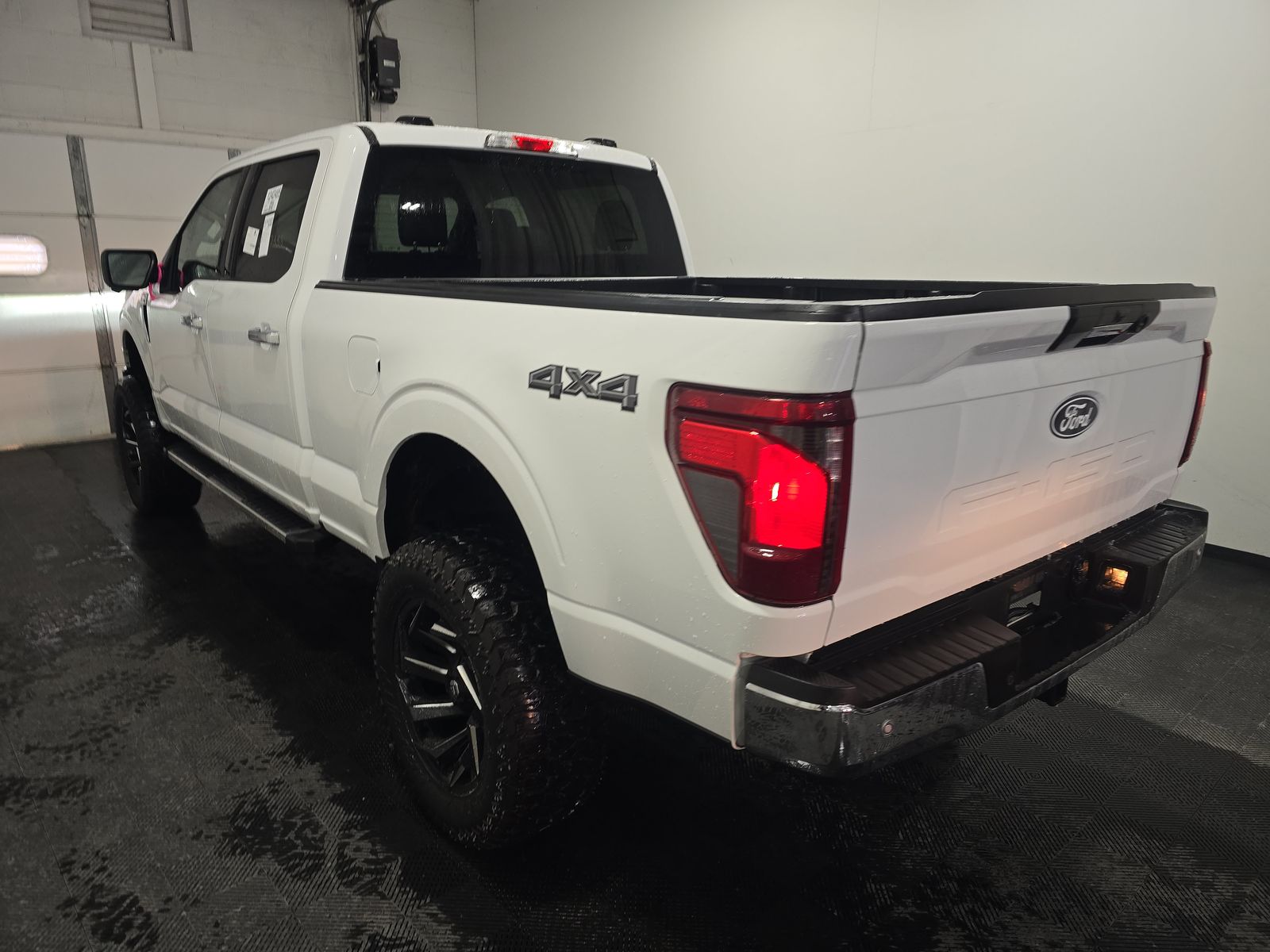 2024 Ford F-150 XLT AWD