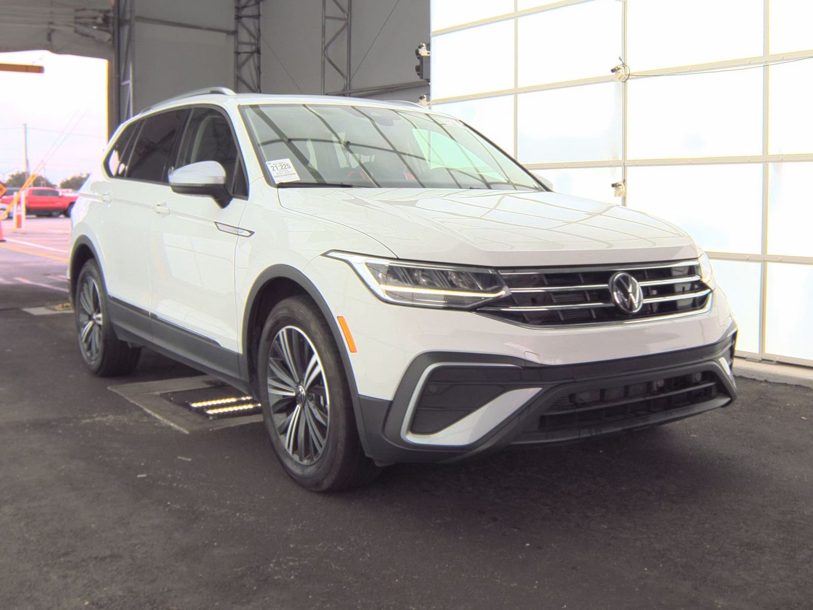2024 Volkswagen Tiguan 2.0T Wolfsburg Edition FWD