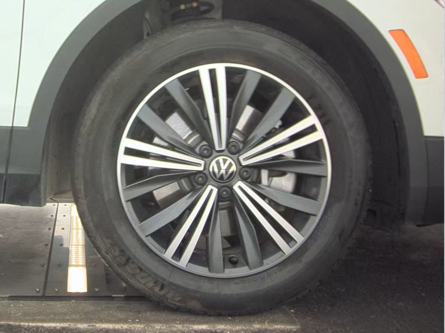 2024 Volkswagen Tiguan 2.0T Wolfsburg Edition FWD