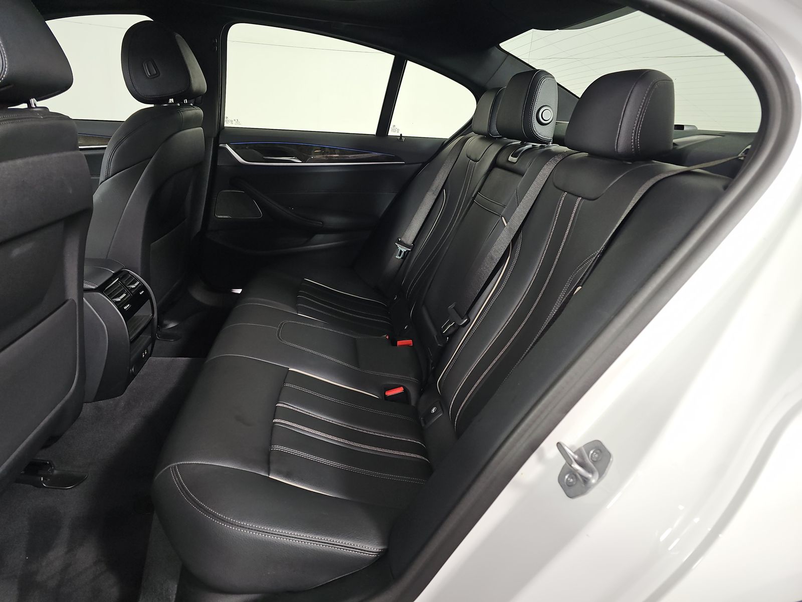 2023 BMW 5 Series 530e xDrive AWD