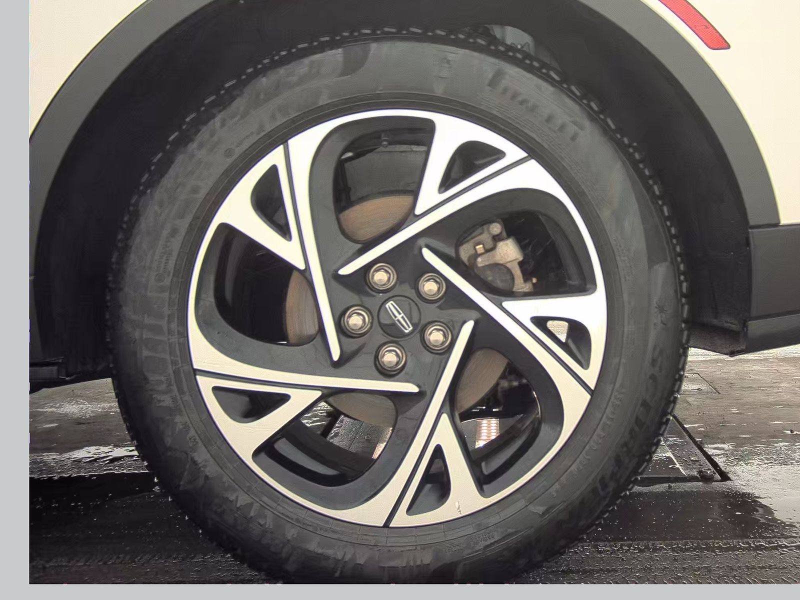 2025 Lincoln Nautilus Premiere AWD