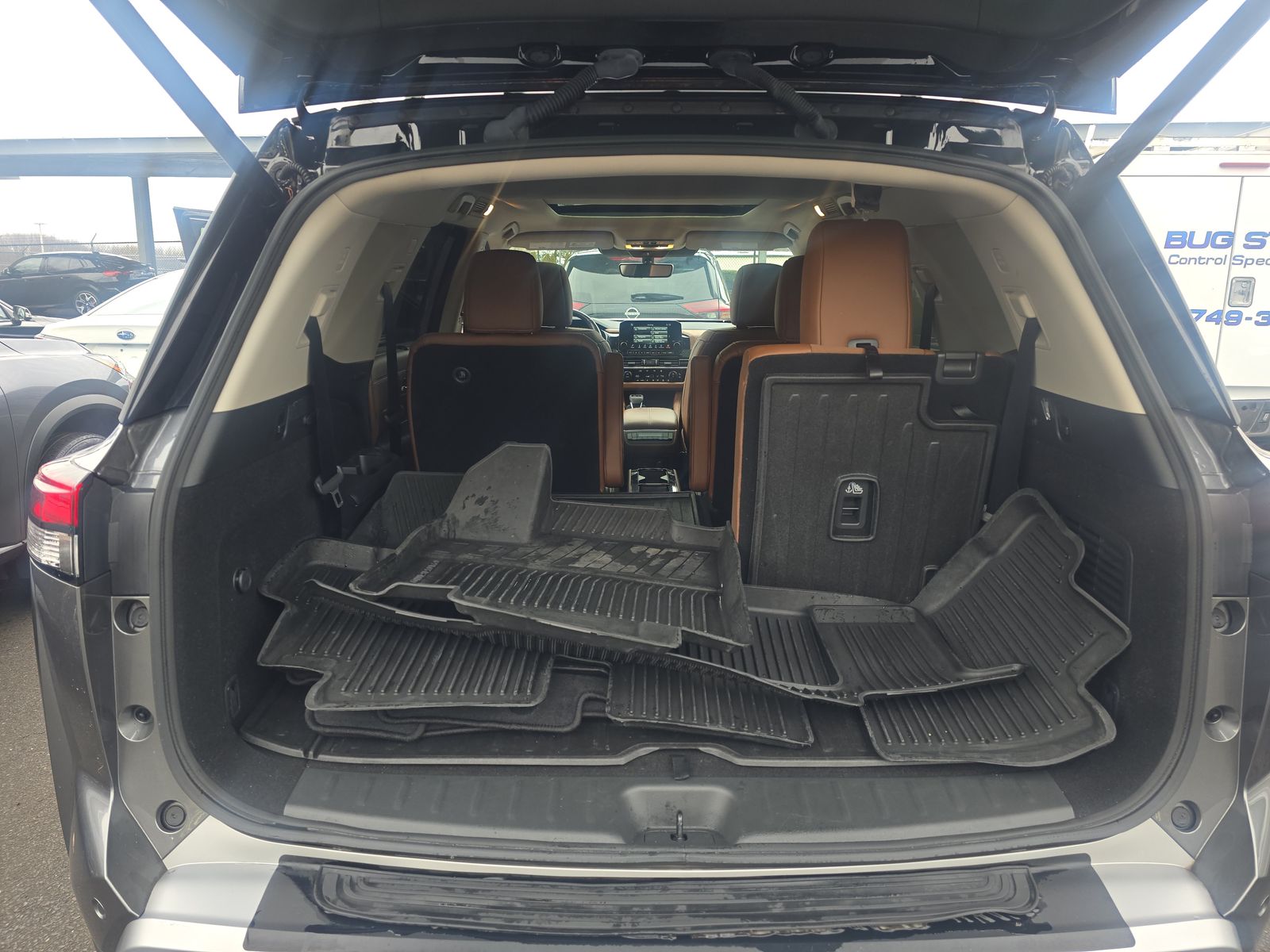 2023 Nissan Pathfinder Platinum AWD