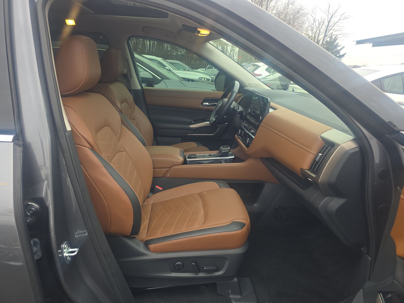 2023 Nissan Pathfinder Platinum AWD