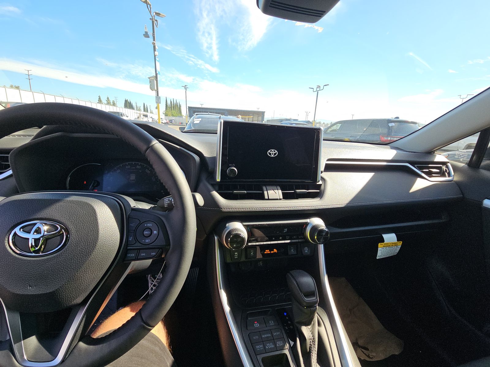 2025 Toyota RAV4 XLE AWD