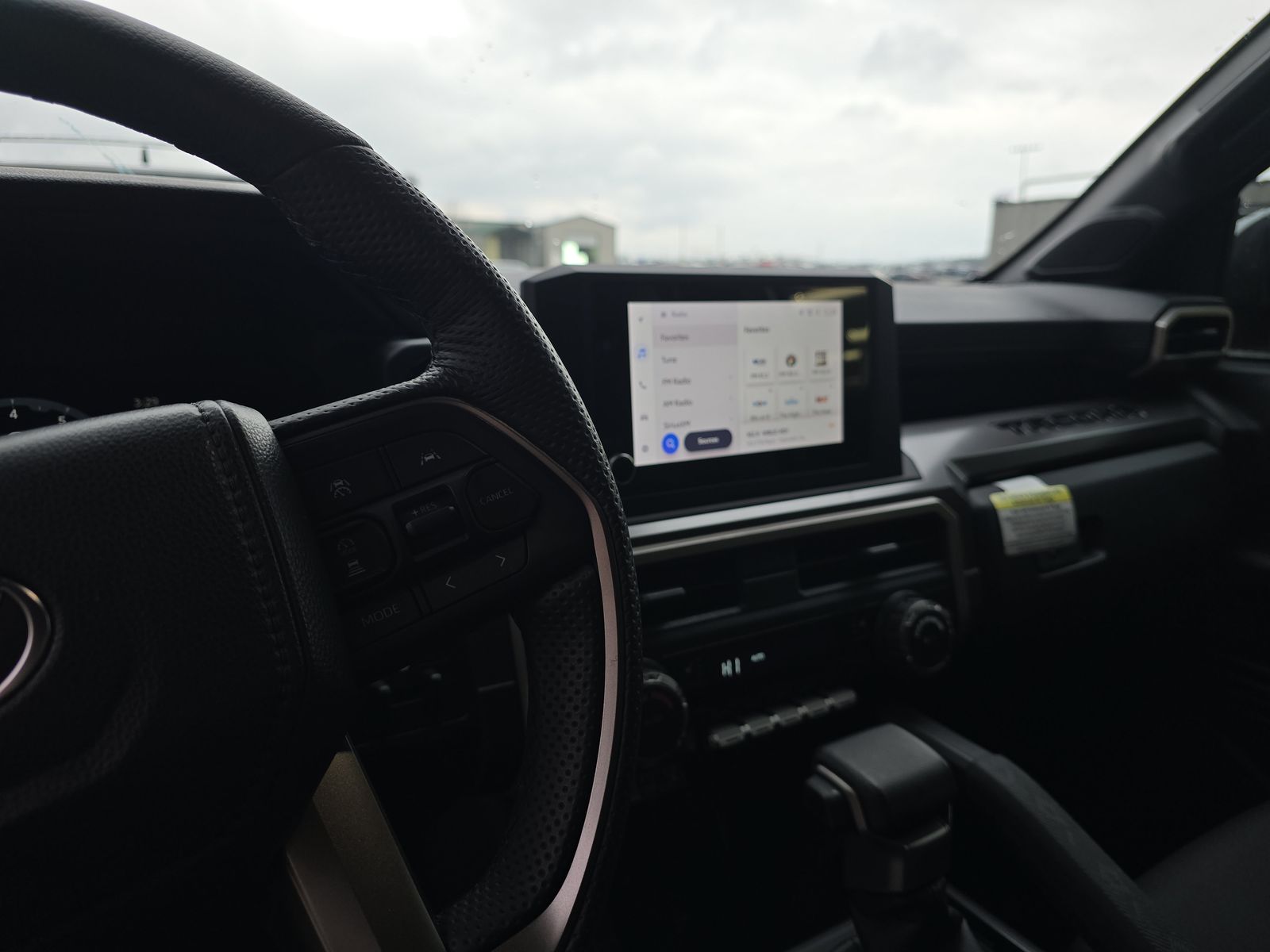 2024 Toyota Tacoma SR5 AWD