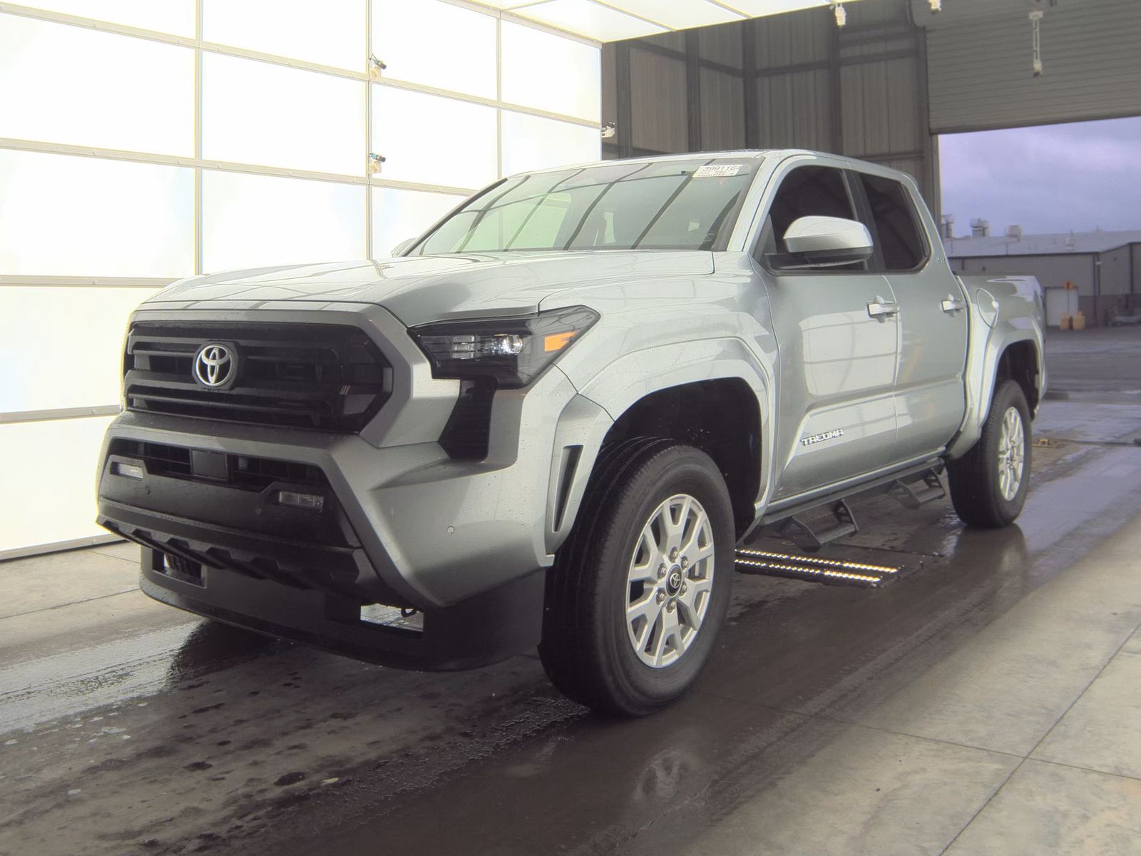 2024 Toyota Tacoma SR5 AWD