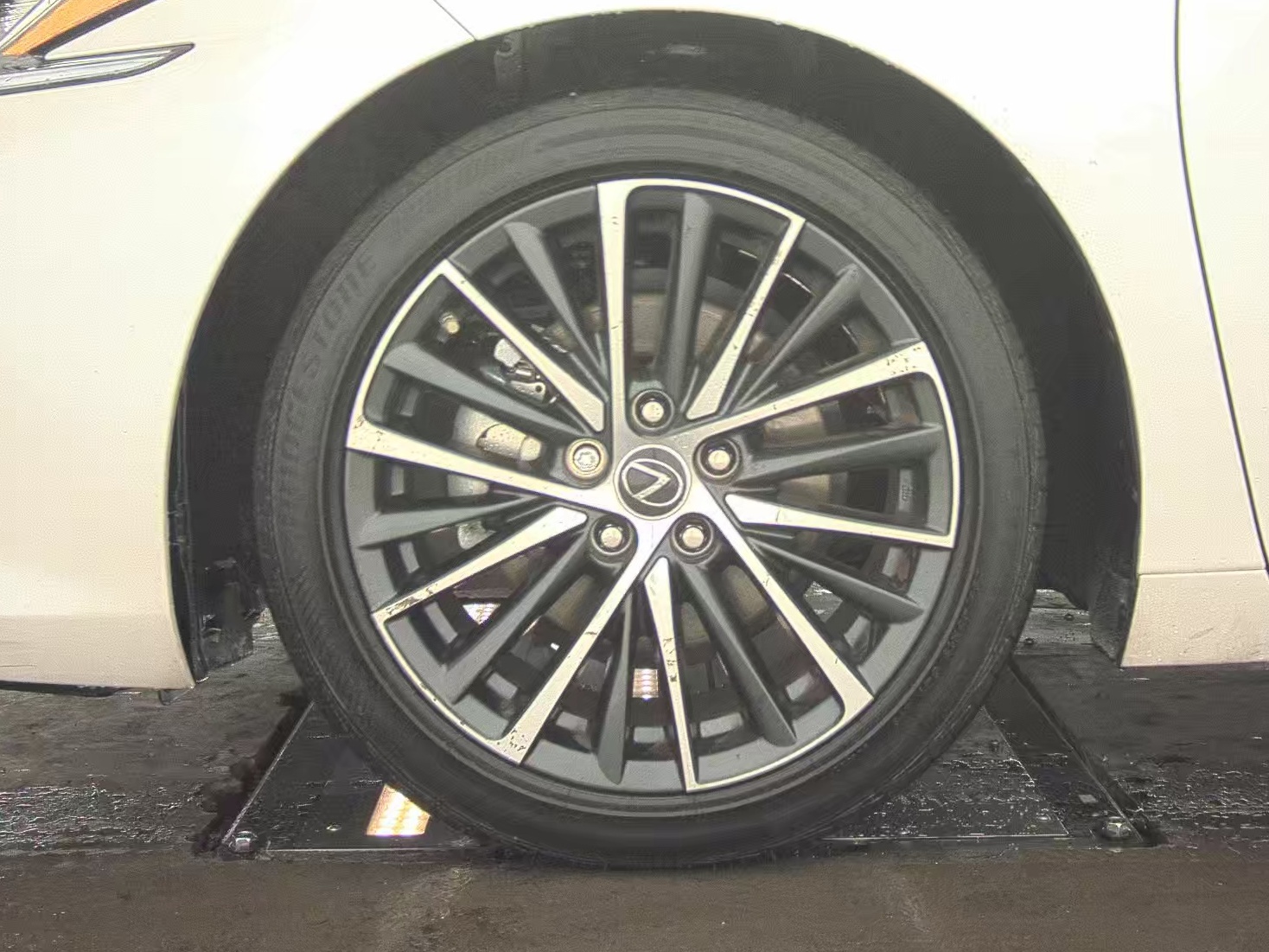 2024 Lexus ES ES 250 AWD