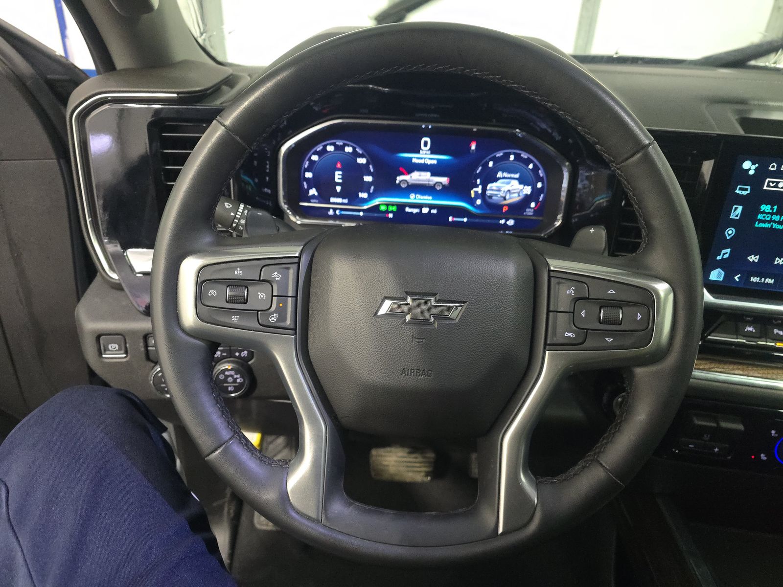 2024 Chevrolet Silverado 1500 RST AWD