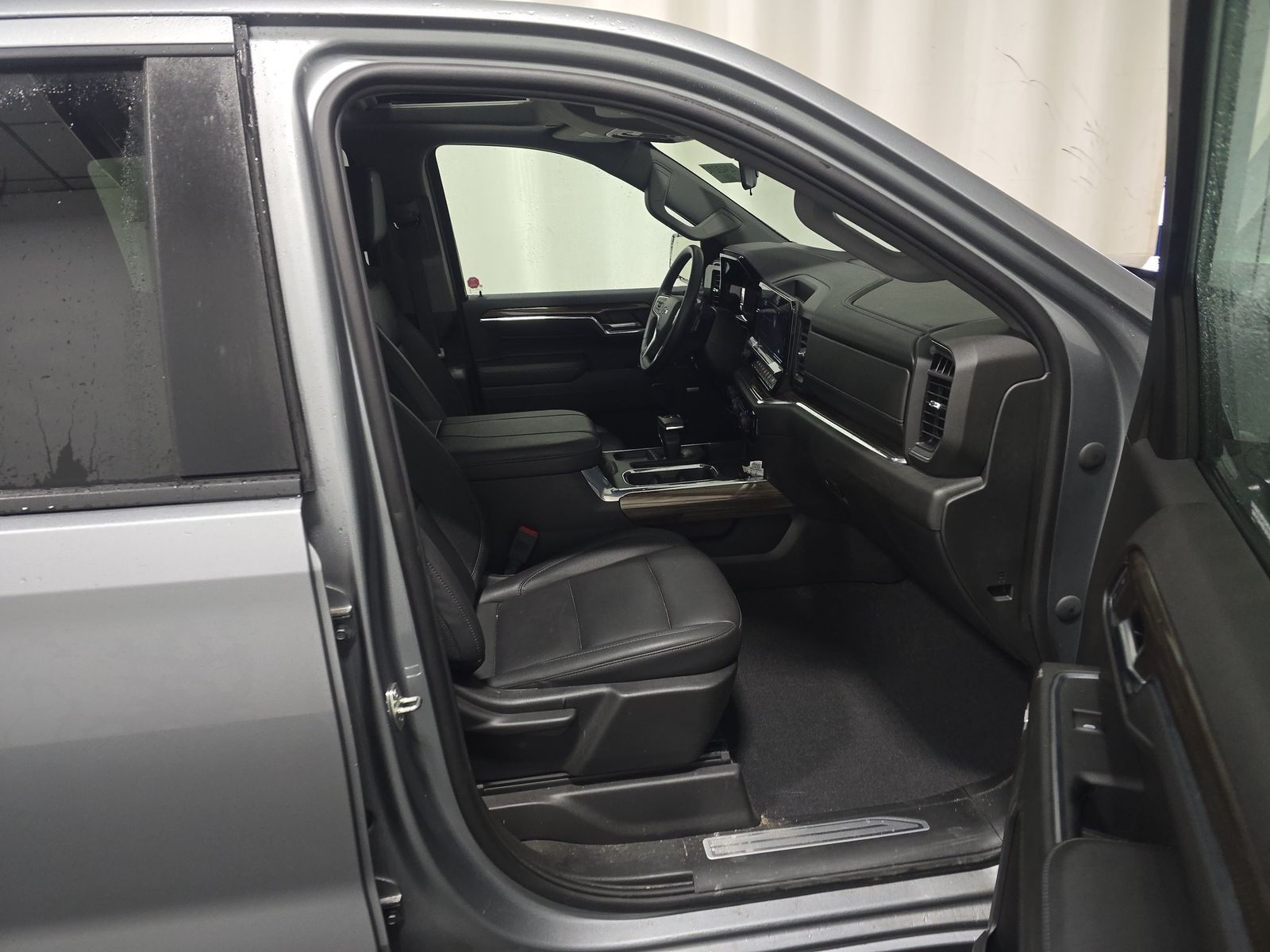 2024 Chevrolet Silverado 1500 RST AWD