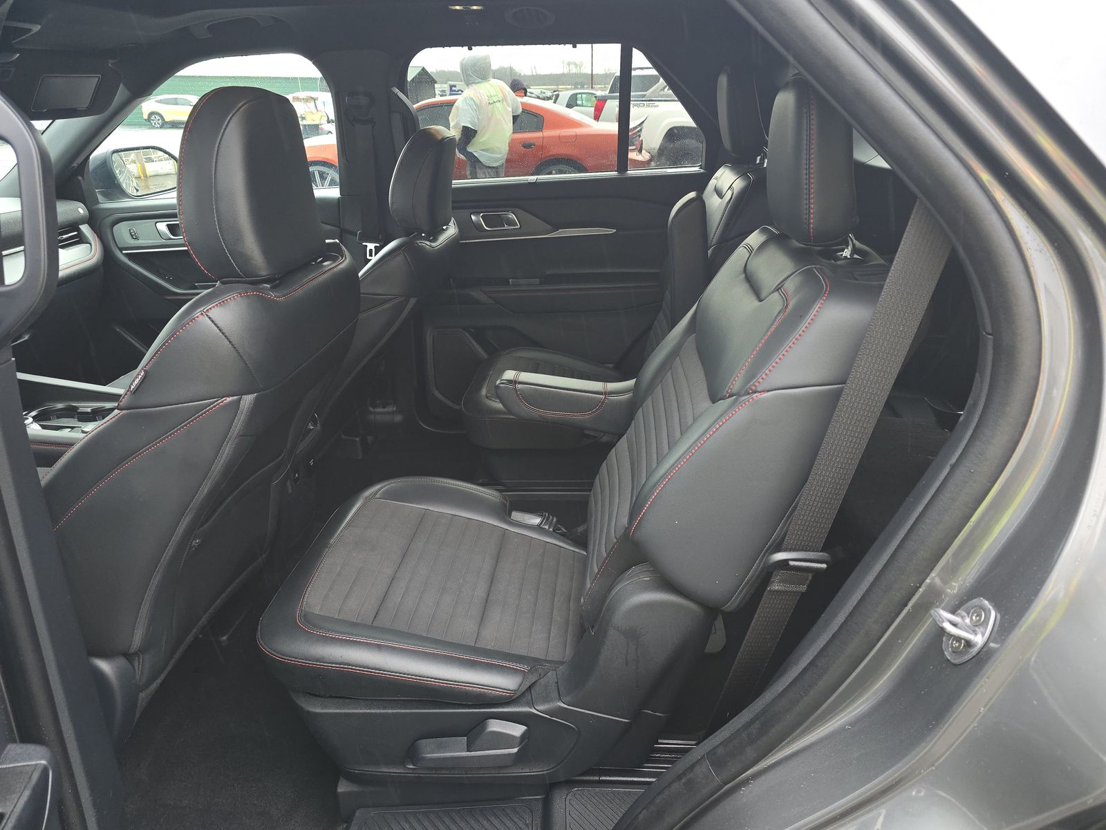 2025 Ford Explorer ST-Line AWD