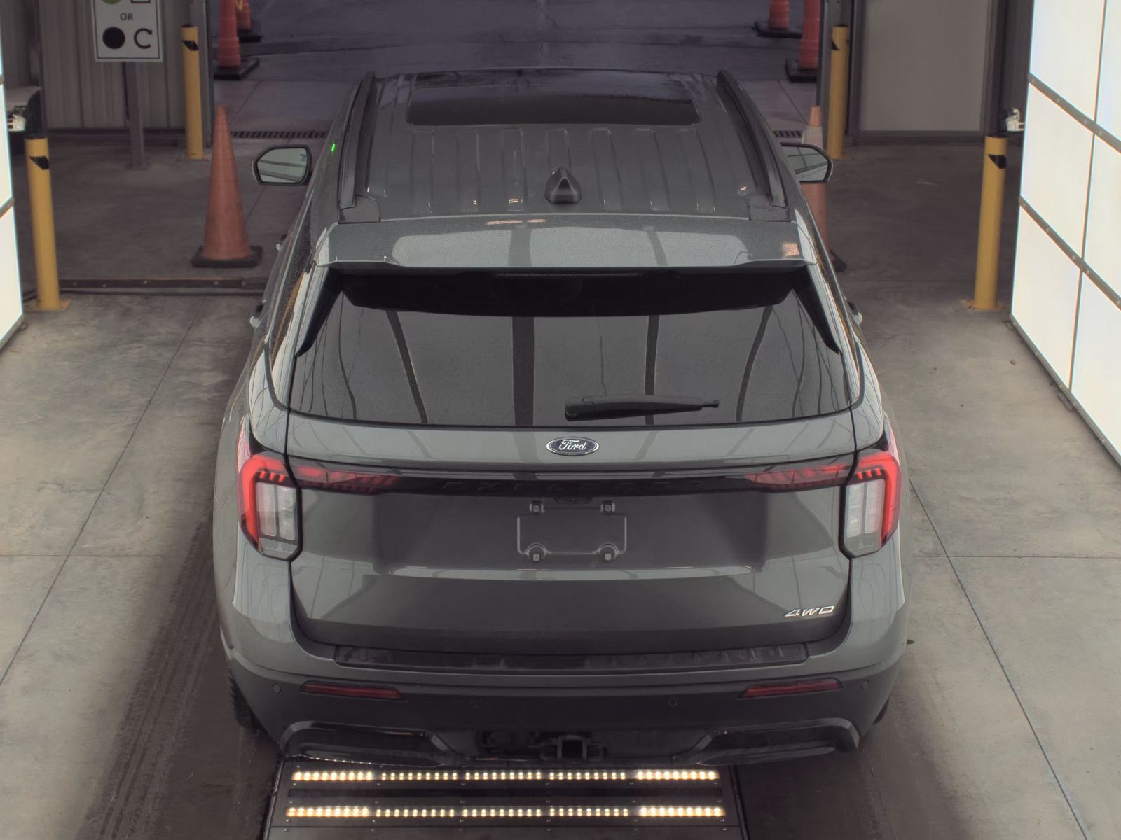 2025 Ford Explorer ST-Line AWD