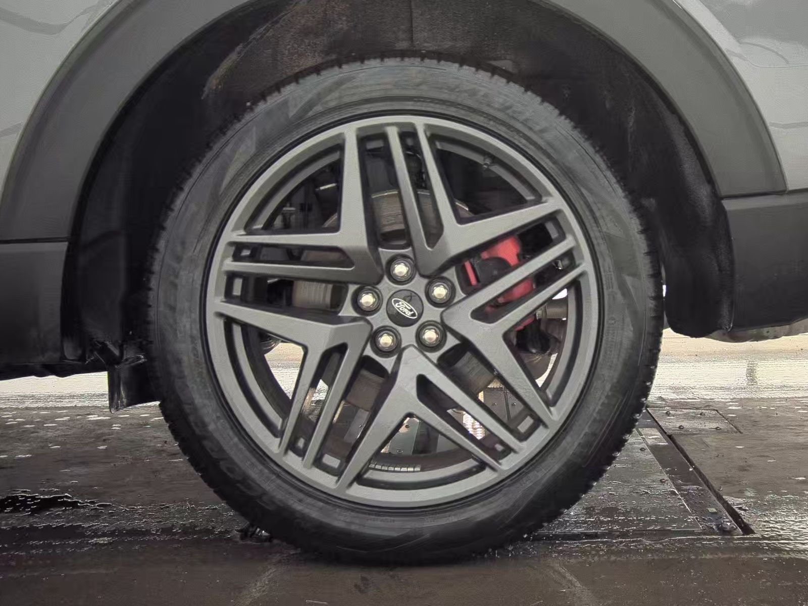 2025 Ford Explorer ST-Line AWD