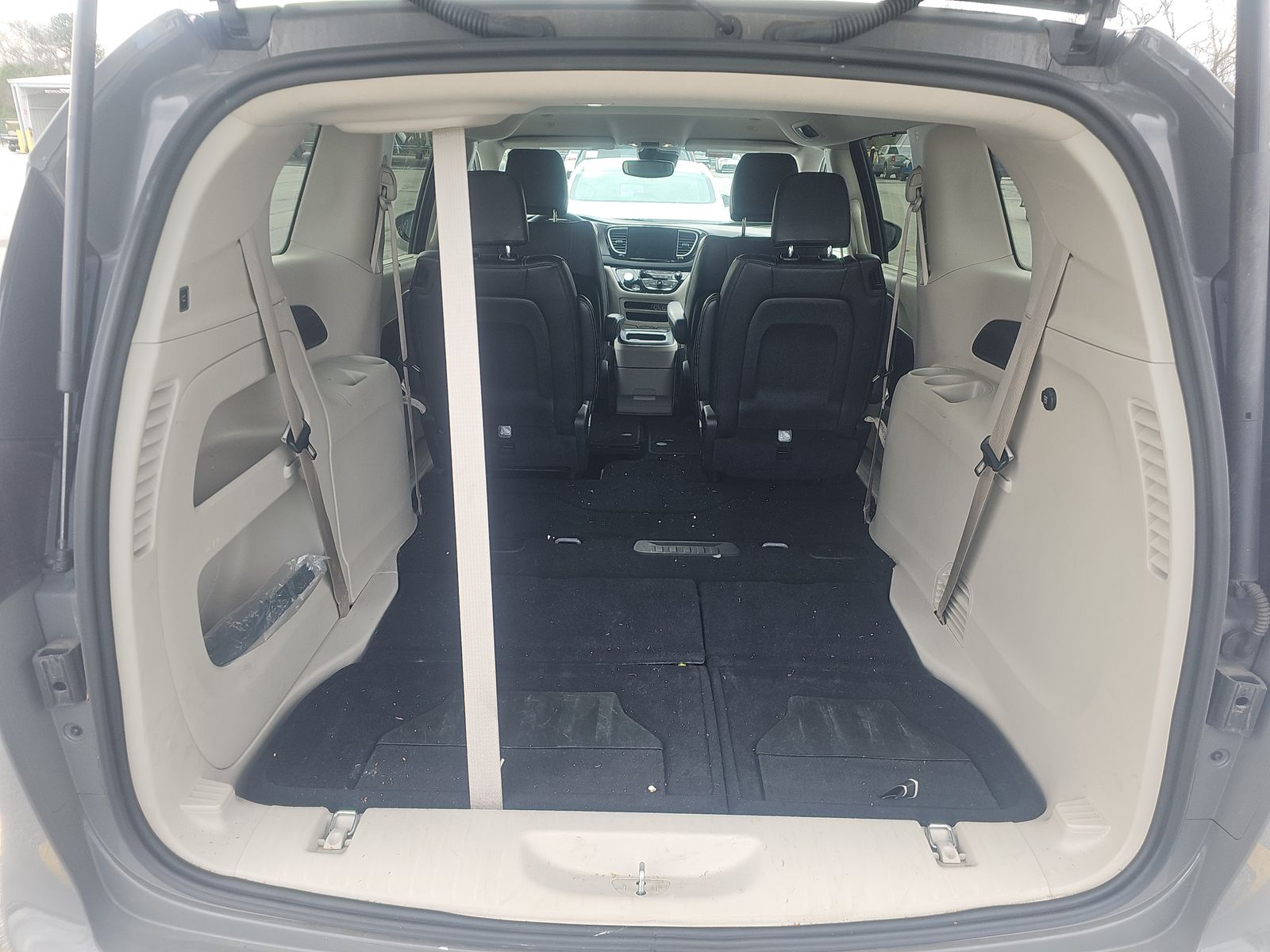 2023 Chrysler Pacifica Touring L FWD