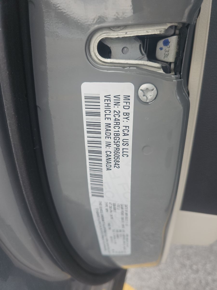 2023 Chrysler Pacifica Touring L FWD