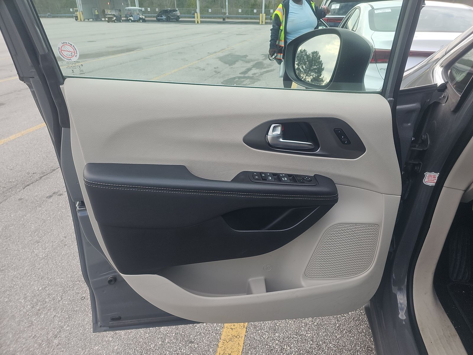 2023 Chrysler Pacifica Touring L FWD