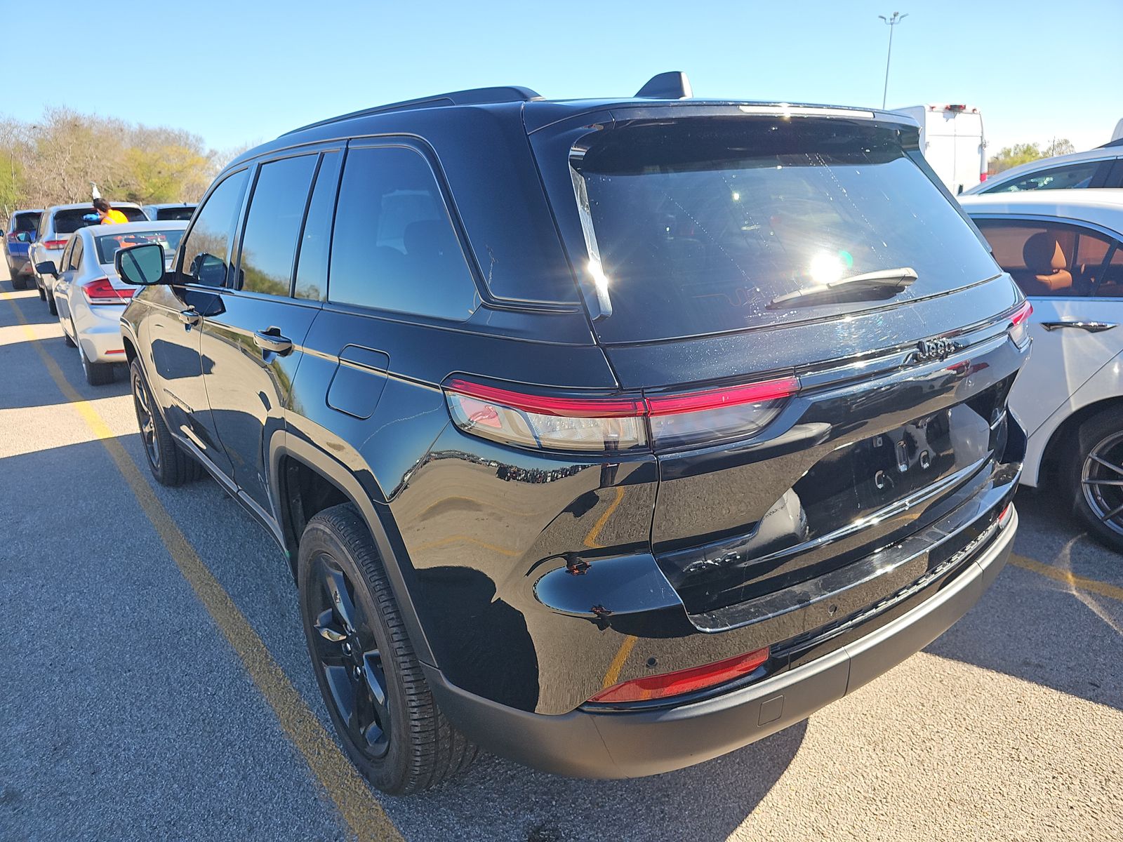 2024 Jeep Grand Cherokee Altitude AWD