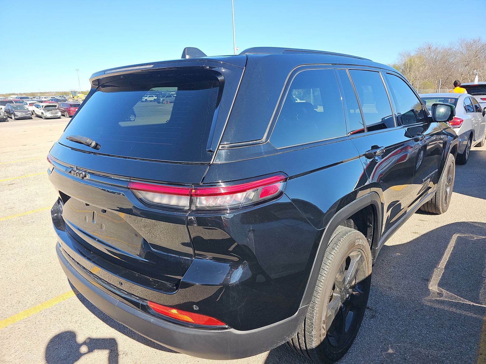 2024 Jeep Grand Cherokee Altitude AWD