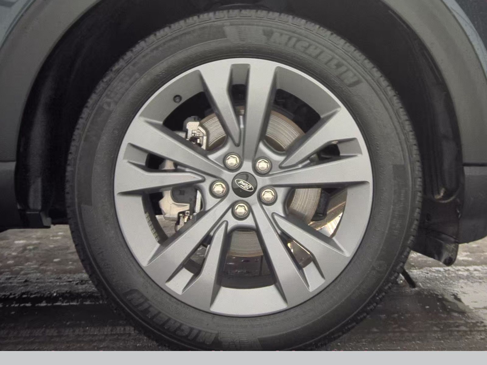 2023 Ford Explorer XLT AWD