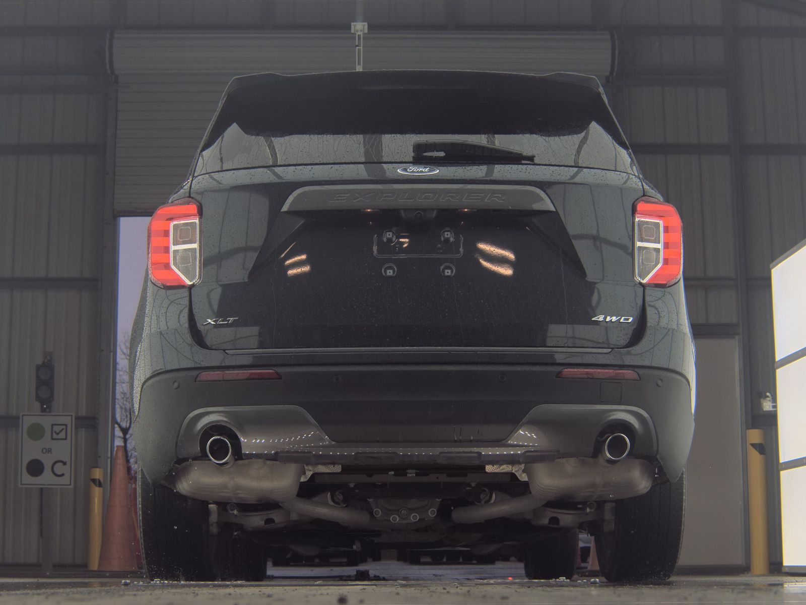 2023 Ford Explorer XLT AWD