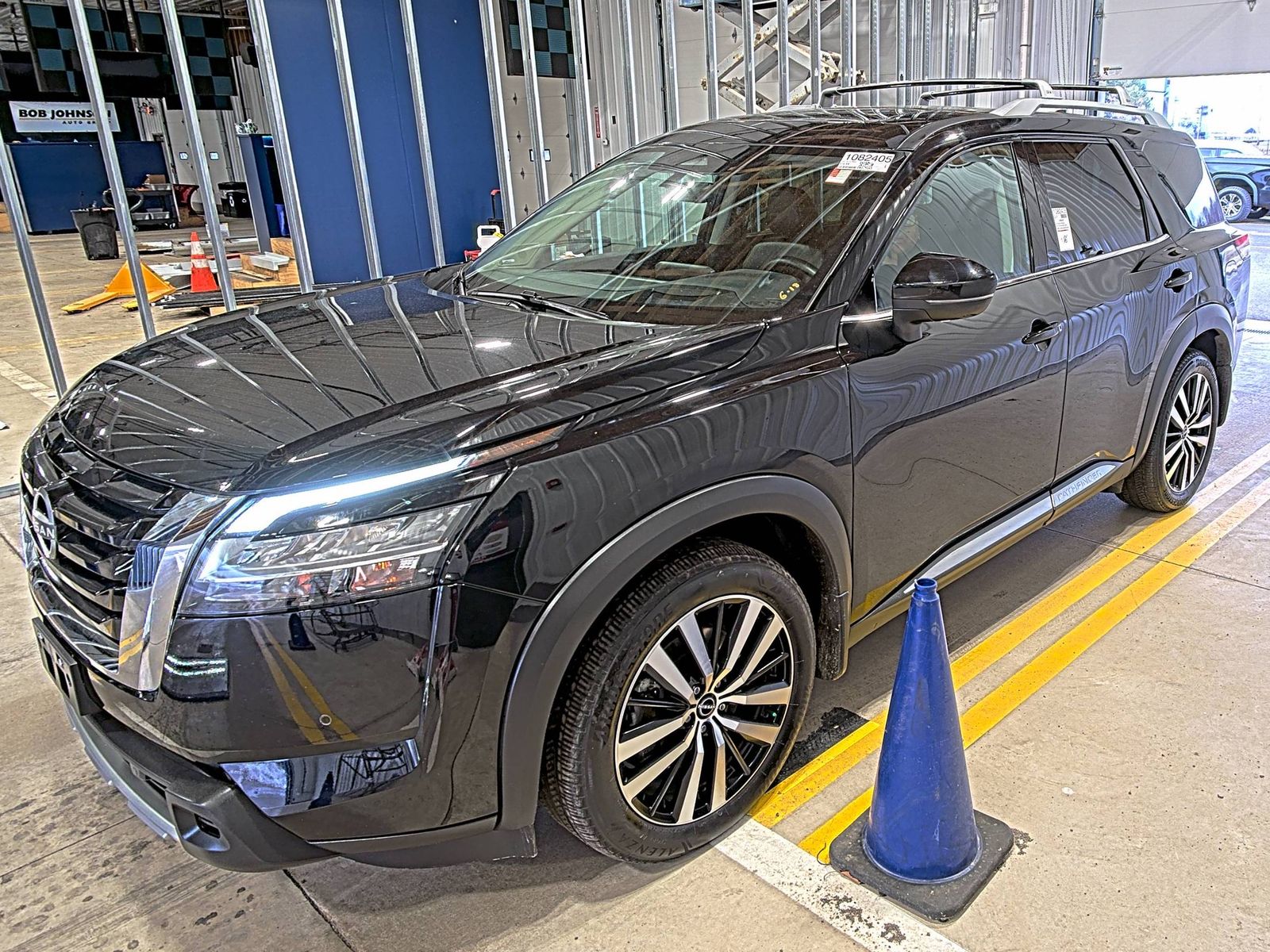 2024 Nissan Pathfinder Platinum AWD