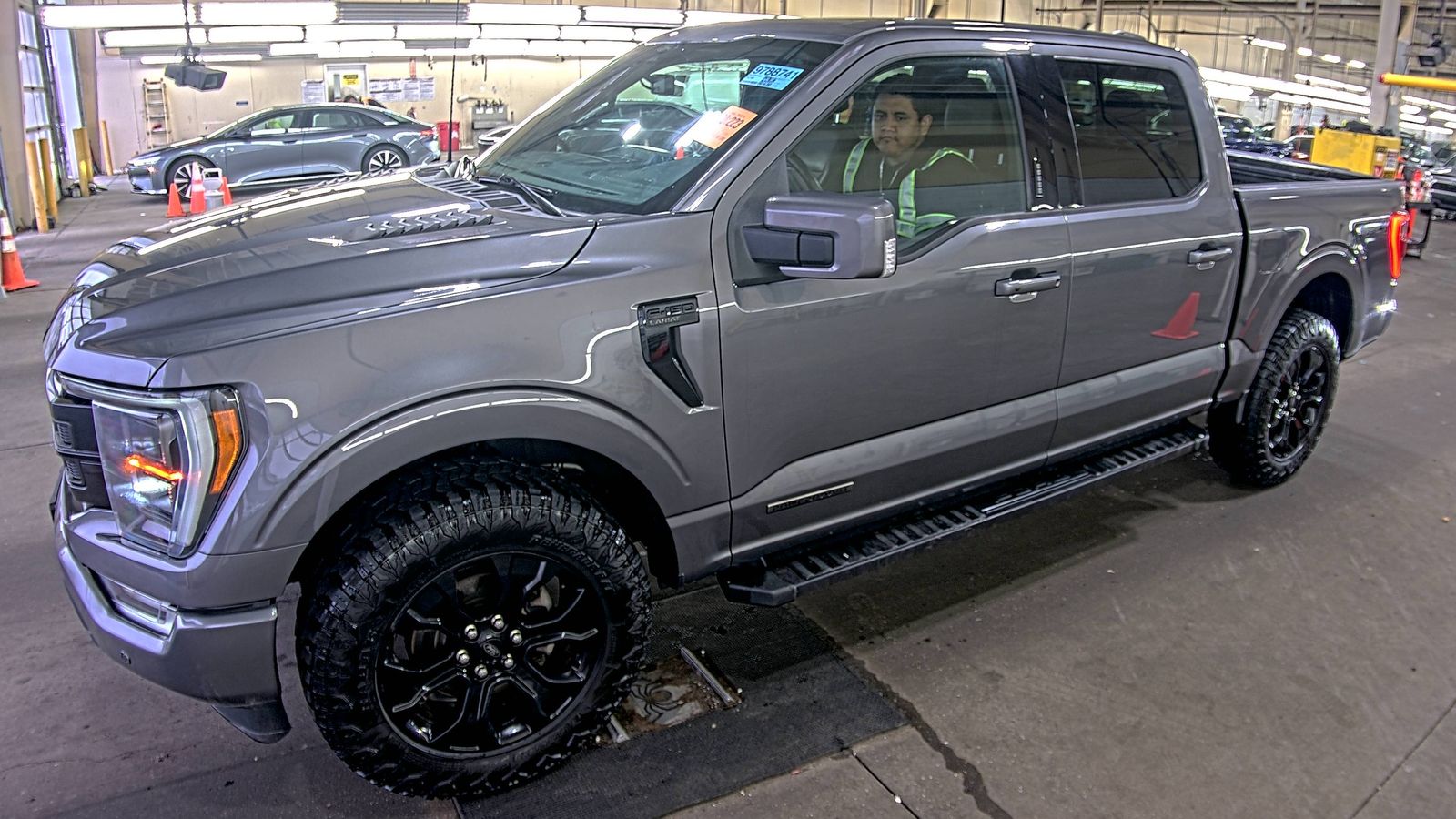 2022 Ford F-150 Hybrid Lariat AWD