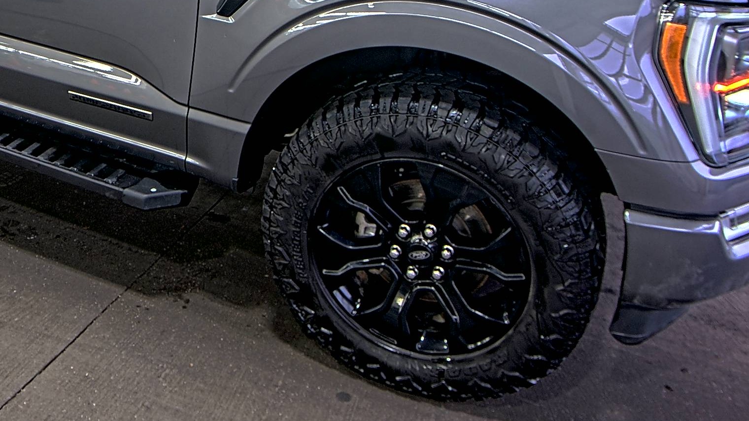 2022 Ford F-150 Hybrid Lariat AWD