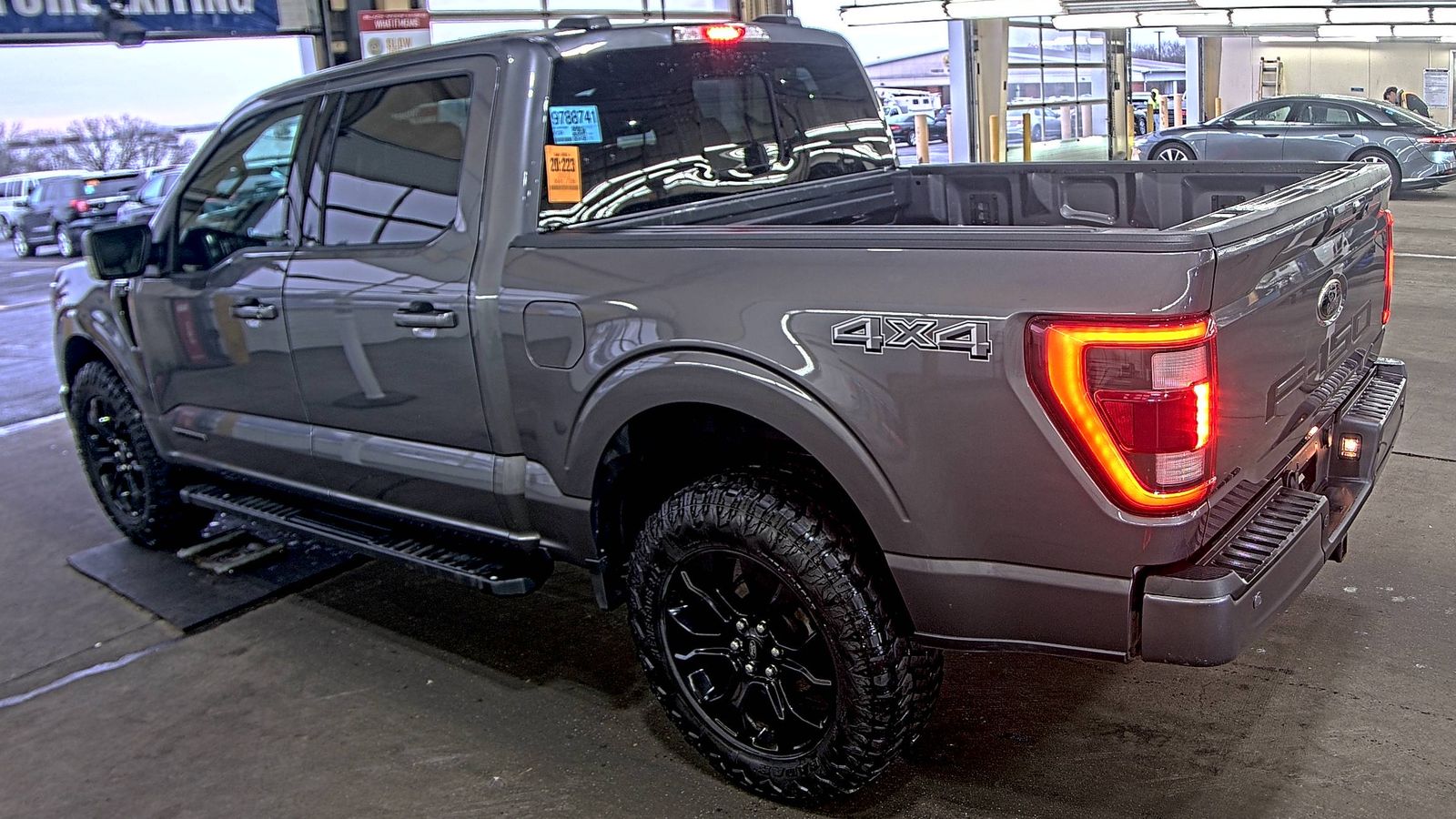 2022 Ford F-150 Hybrid Lariat AWD