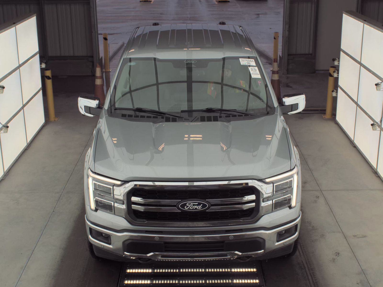 2025 Ford F-150 Lariat AWD