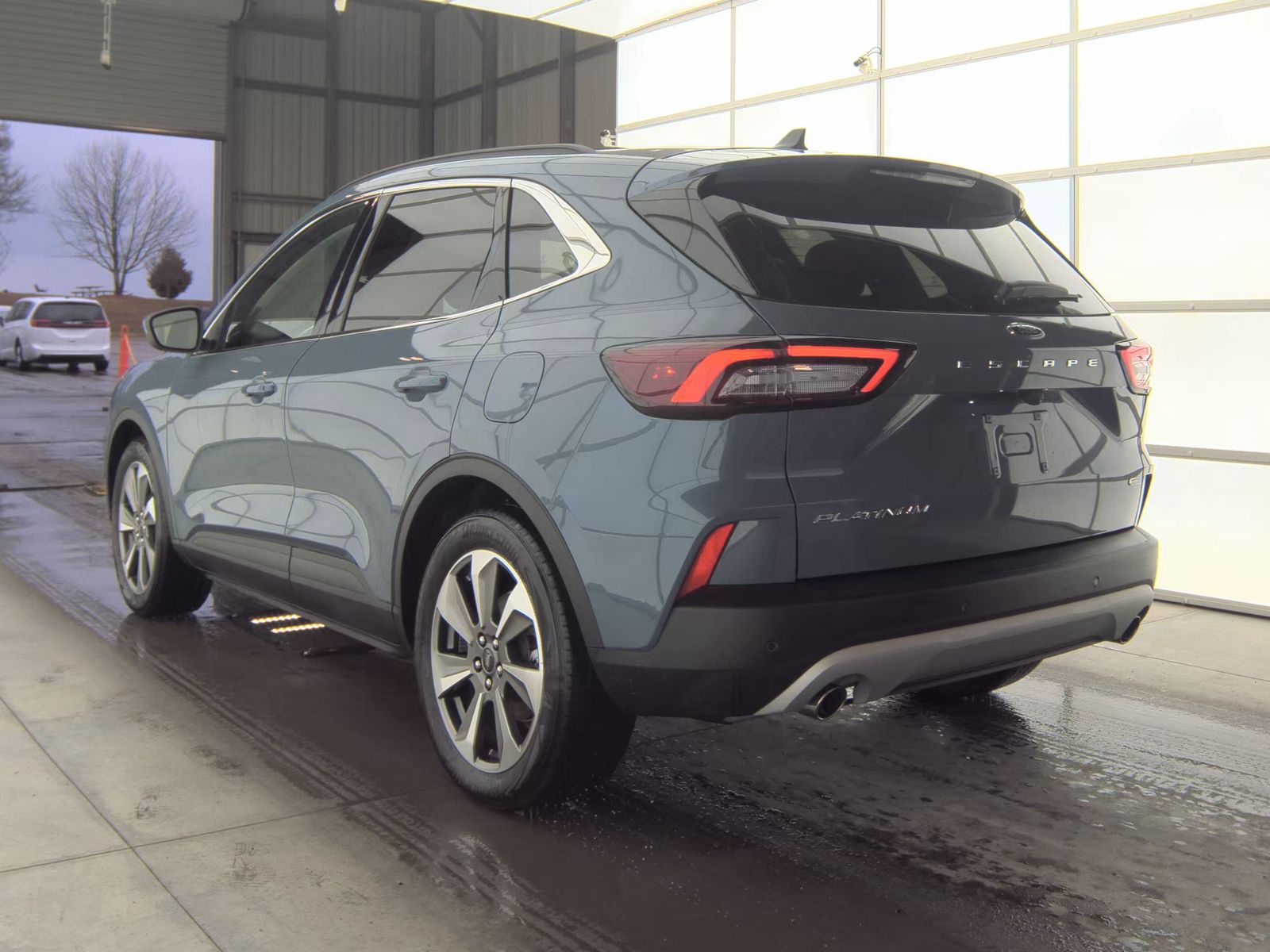 2025 Ford Escape Hybrid Platinum FWD