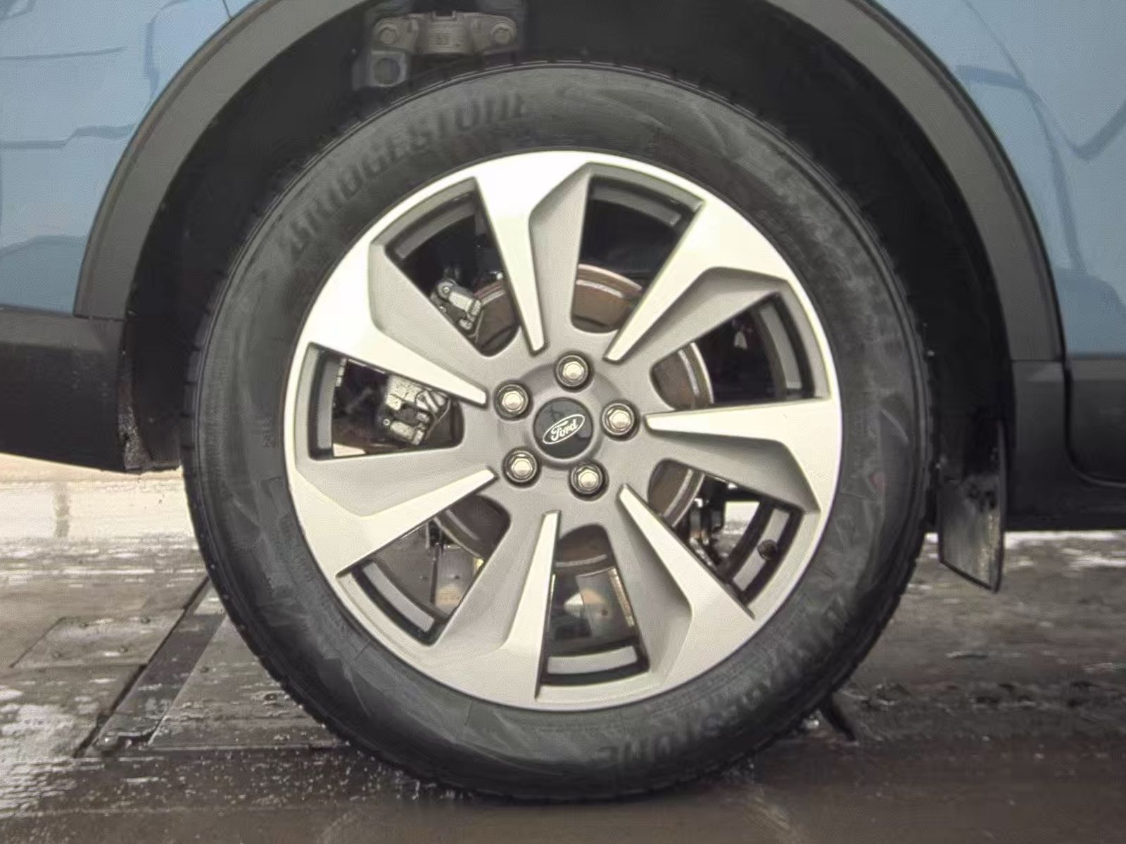 2025 Ford Escape Hybrid Platinum FWD