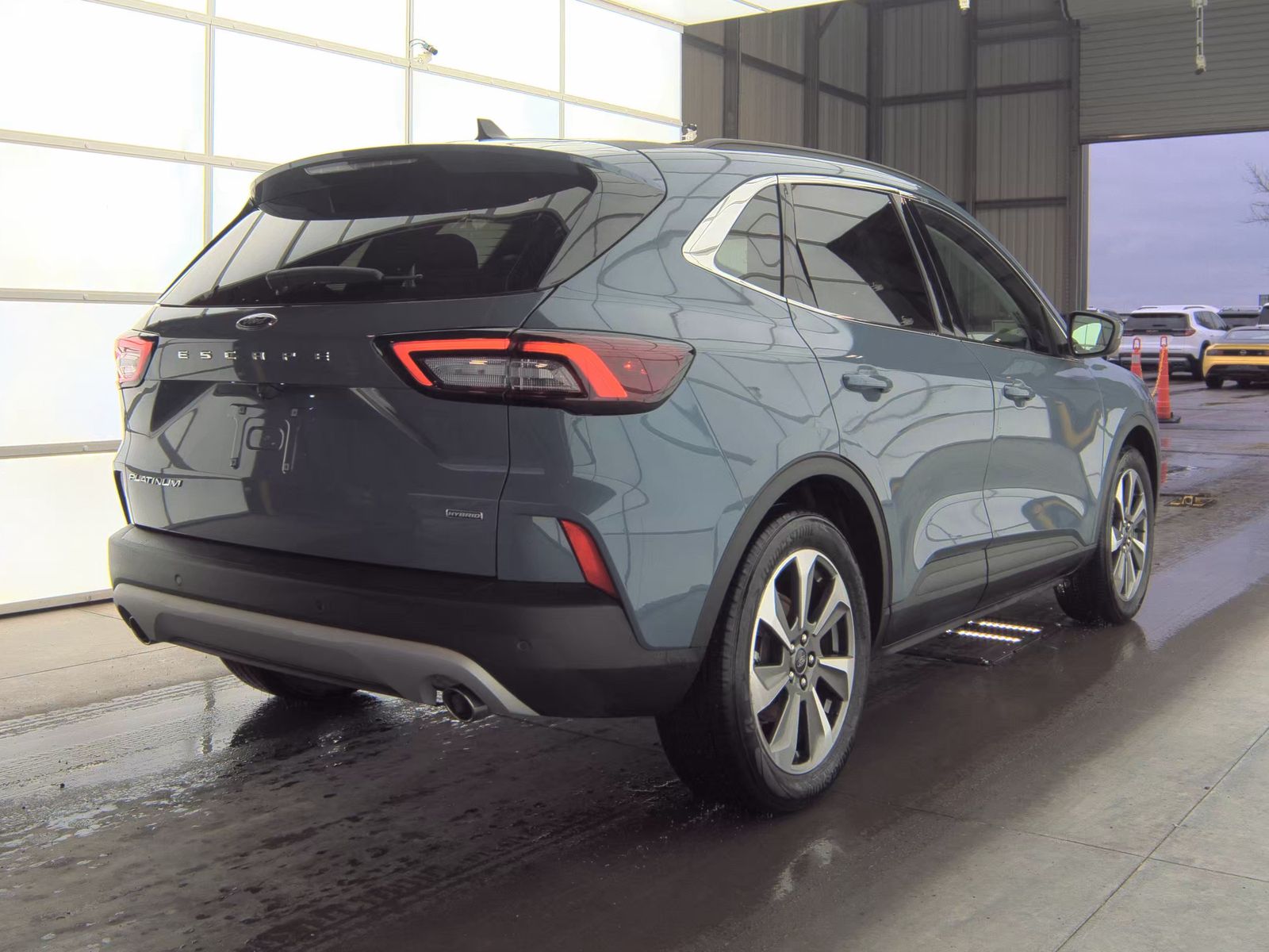 2025 Ford Escape Hybrid Platinum FWD