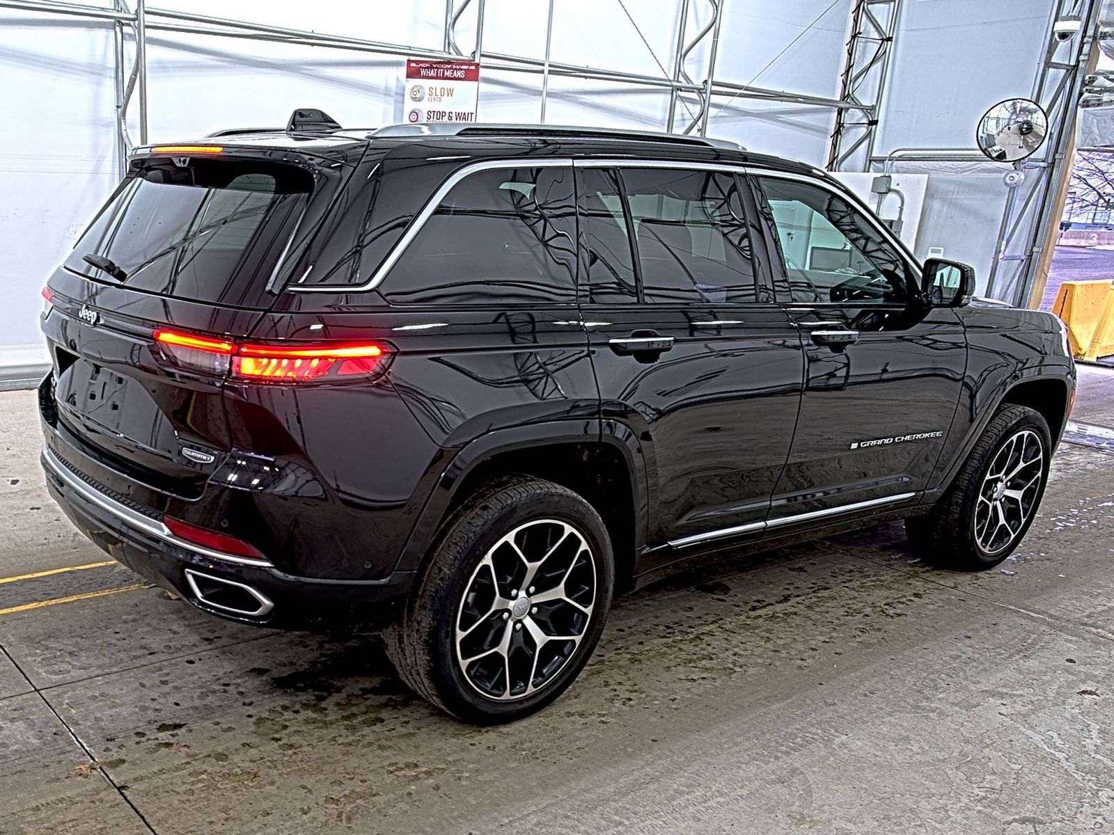 2022 Jeep Grand Cherokee Summit Reserve AWD