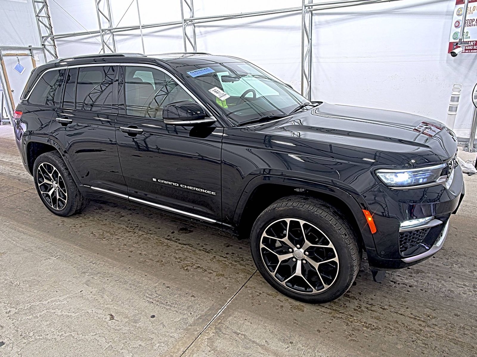 2022 Jeep Grand Cherokee Summit Reserve AWD