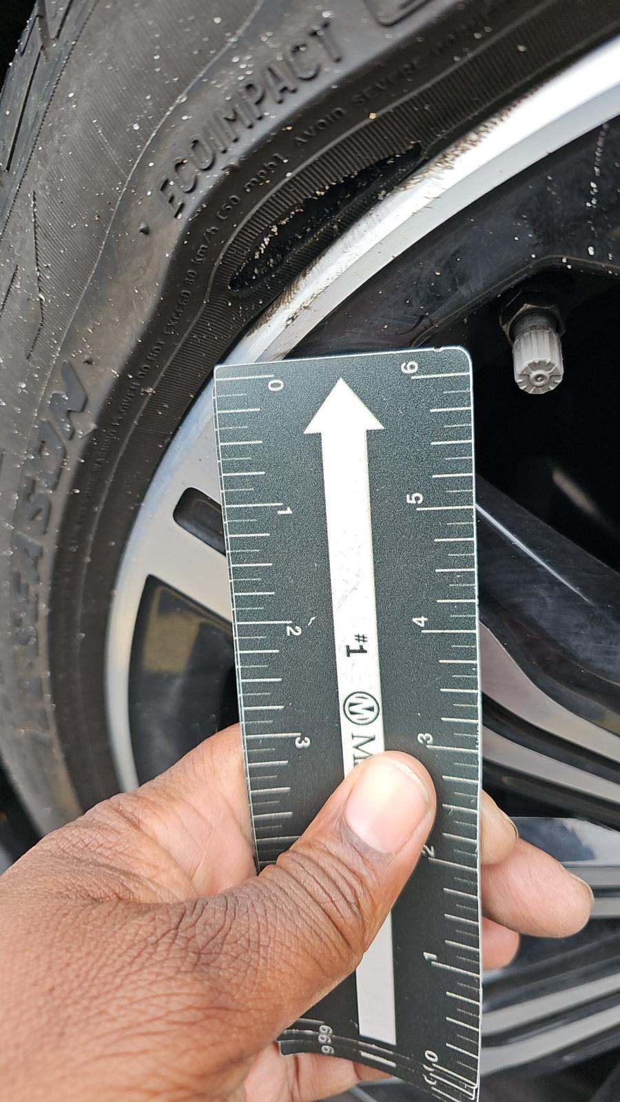 2025 BMW 3 Series 330i xDrive AWD