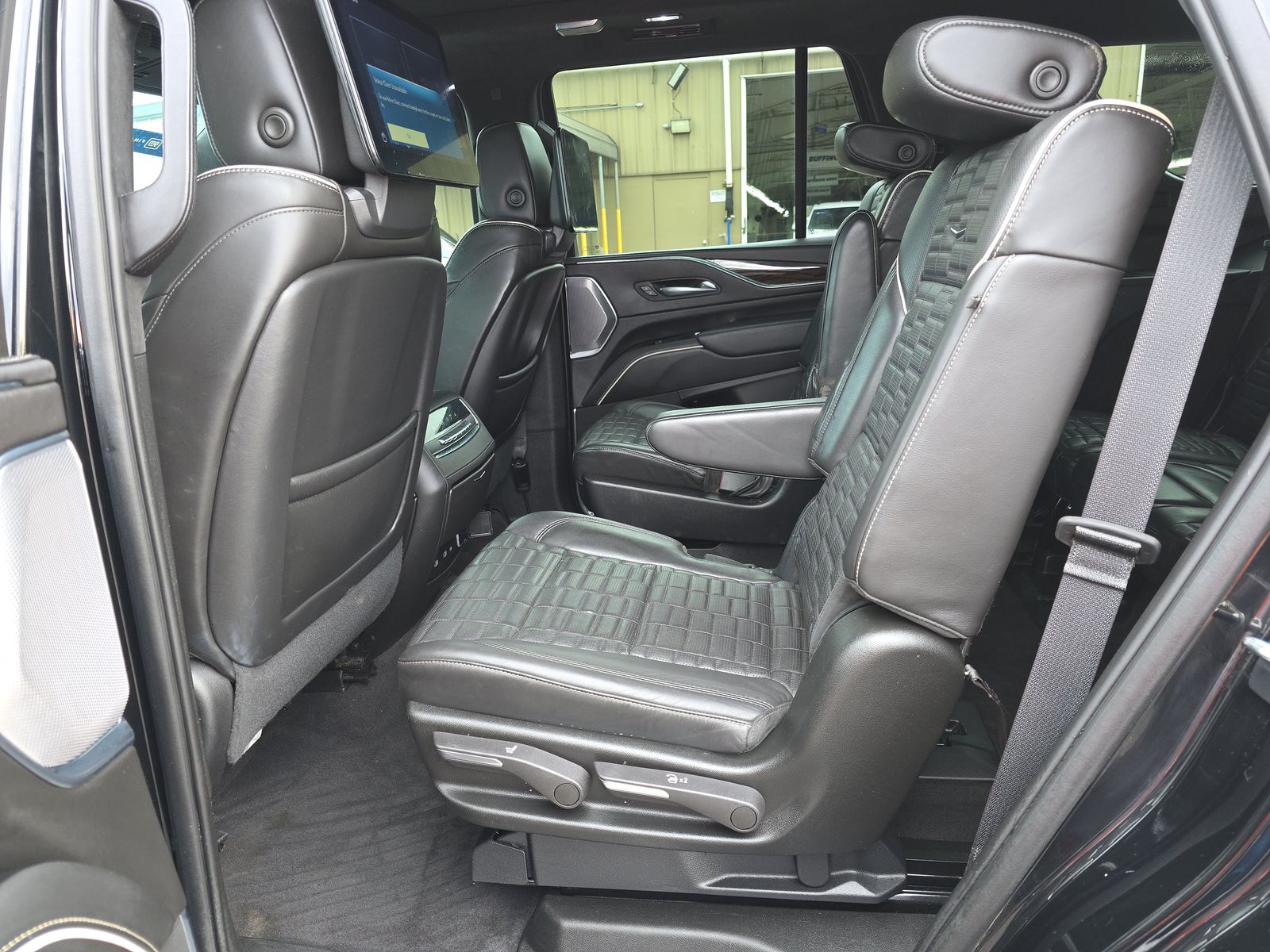 2023 Cadillac Escalade Sport Platinum AWD