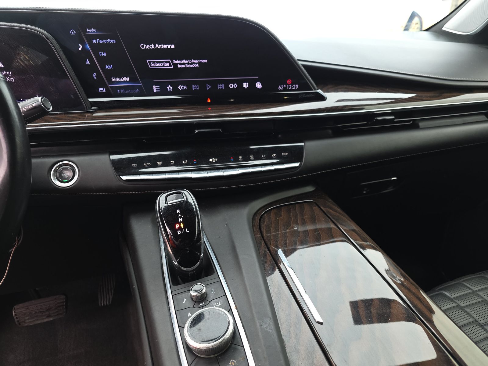 2023 Cadillac Escalade Sport Platinum AWD