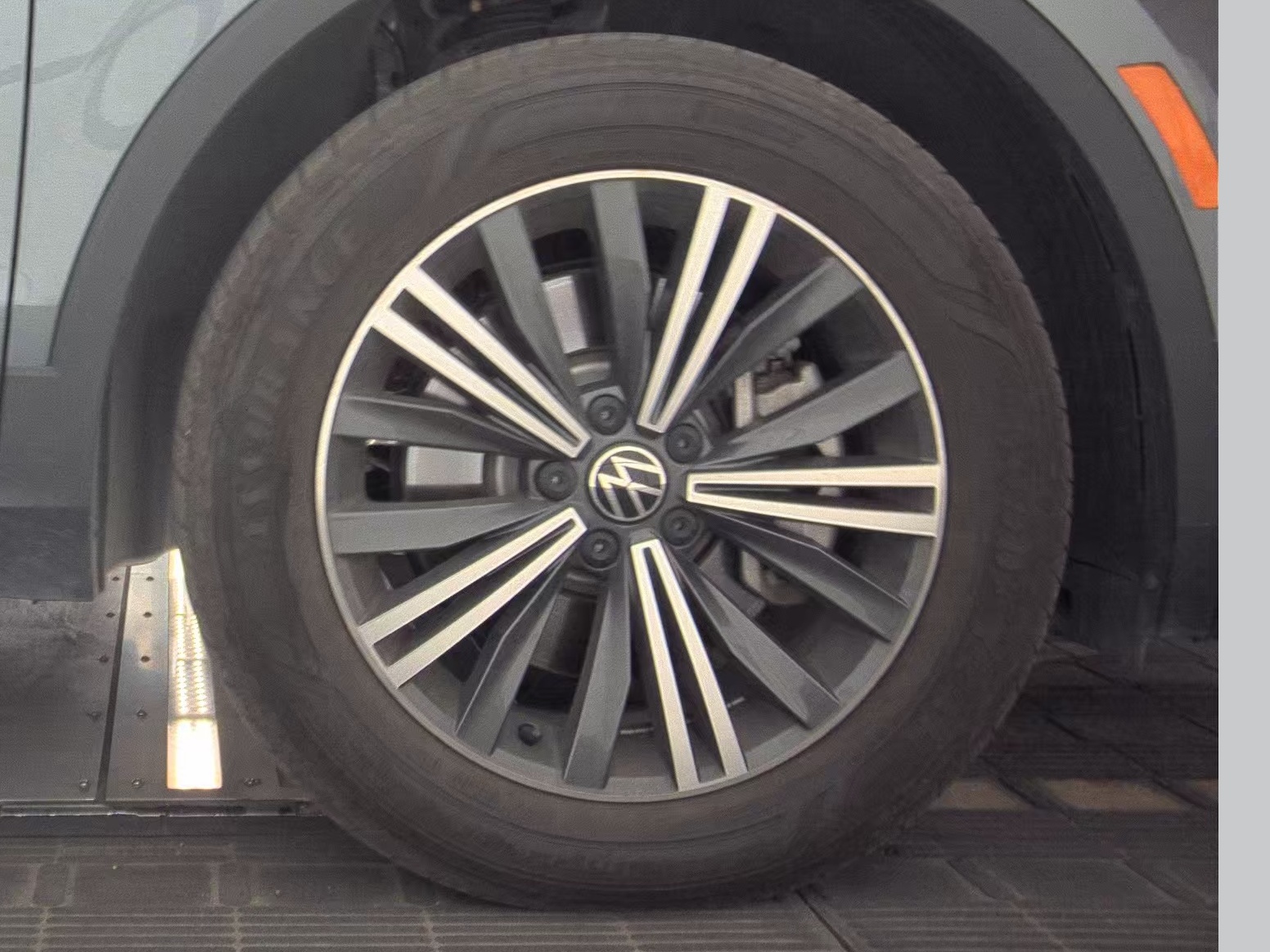 2024 Volkswagen Tiguan 2.0T Wolfsburg Edition FWD