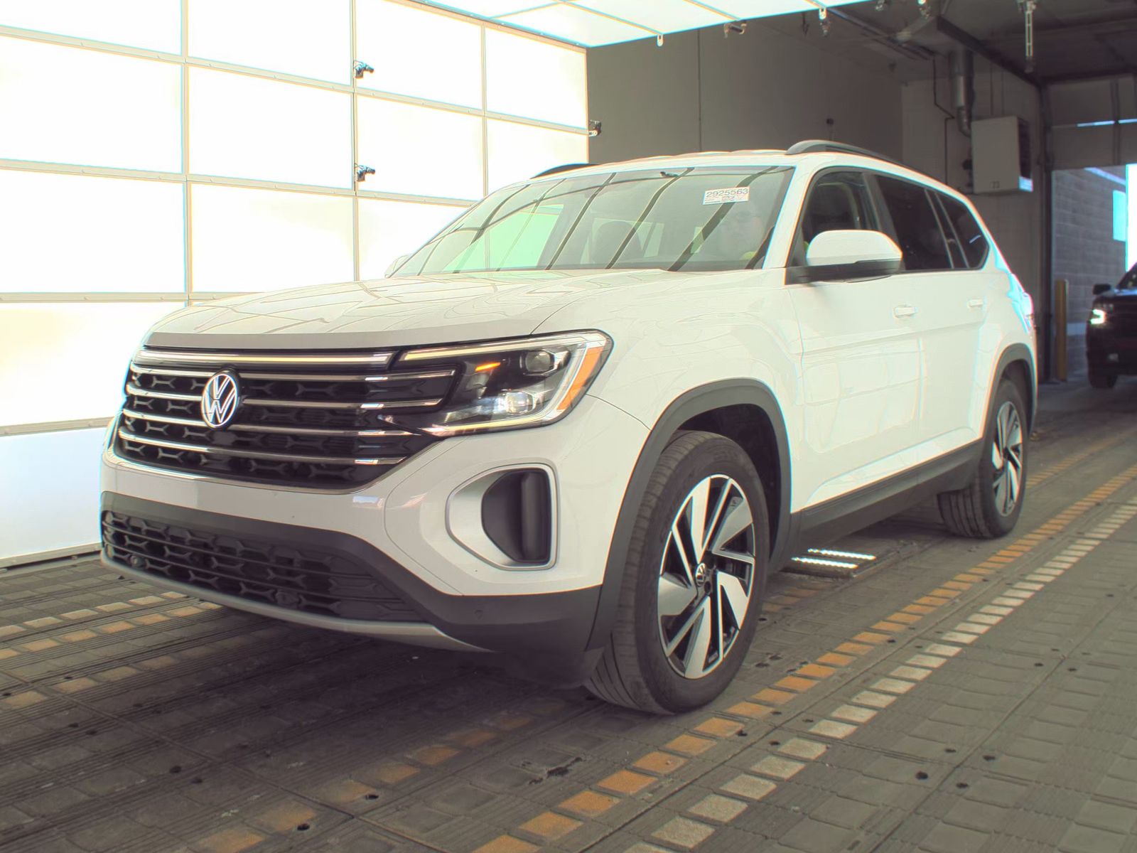 2024 Volkswagen Atlas 2.0T SE FWD