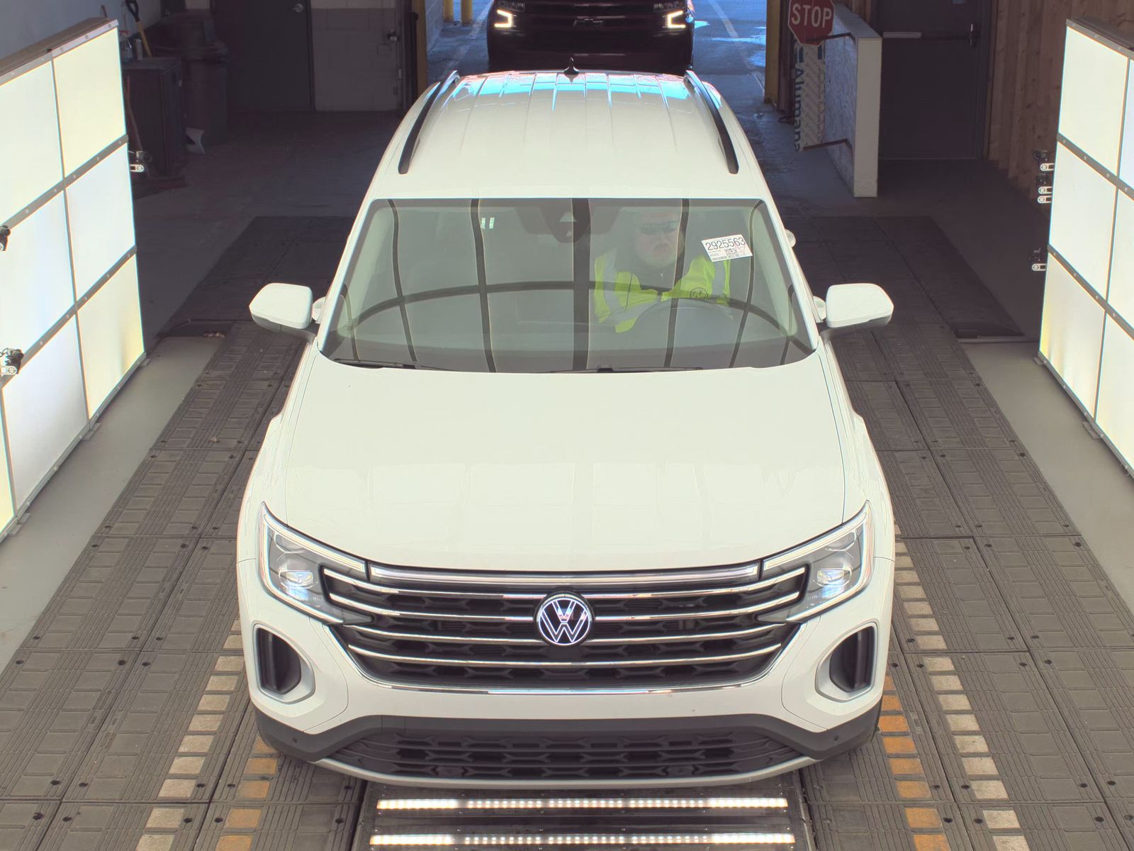 2024 Volkswagen Atlas 2.0T SE FWD