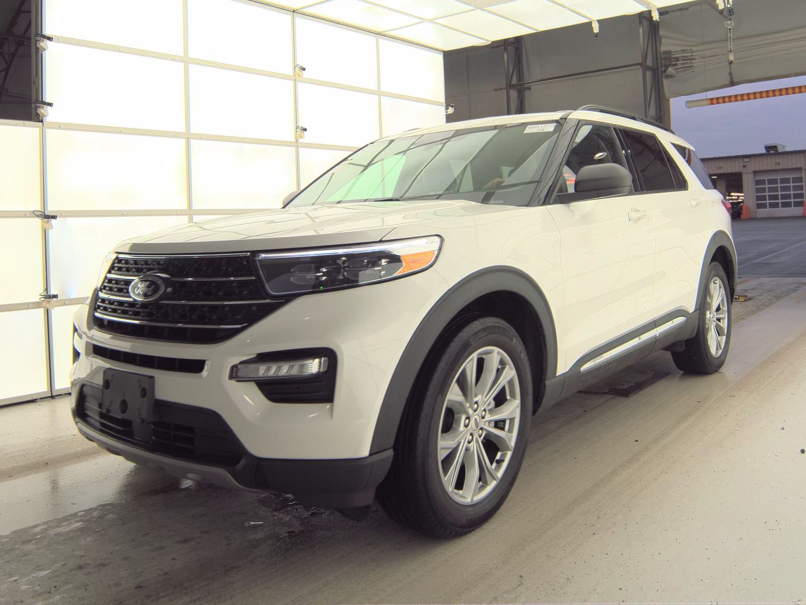 2023 Ford Explorer XLT AWD